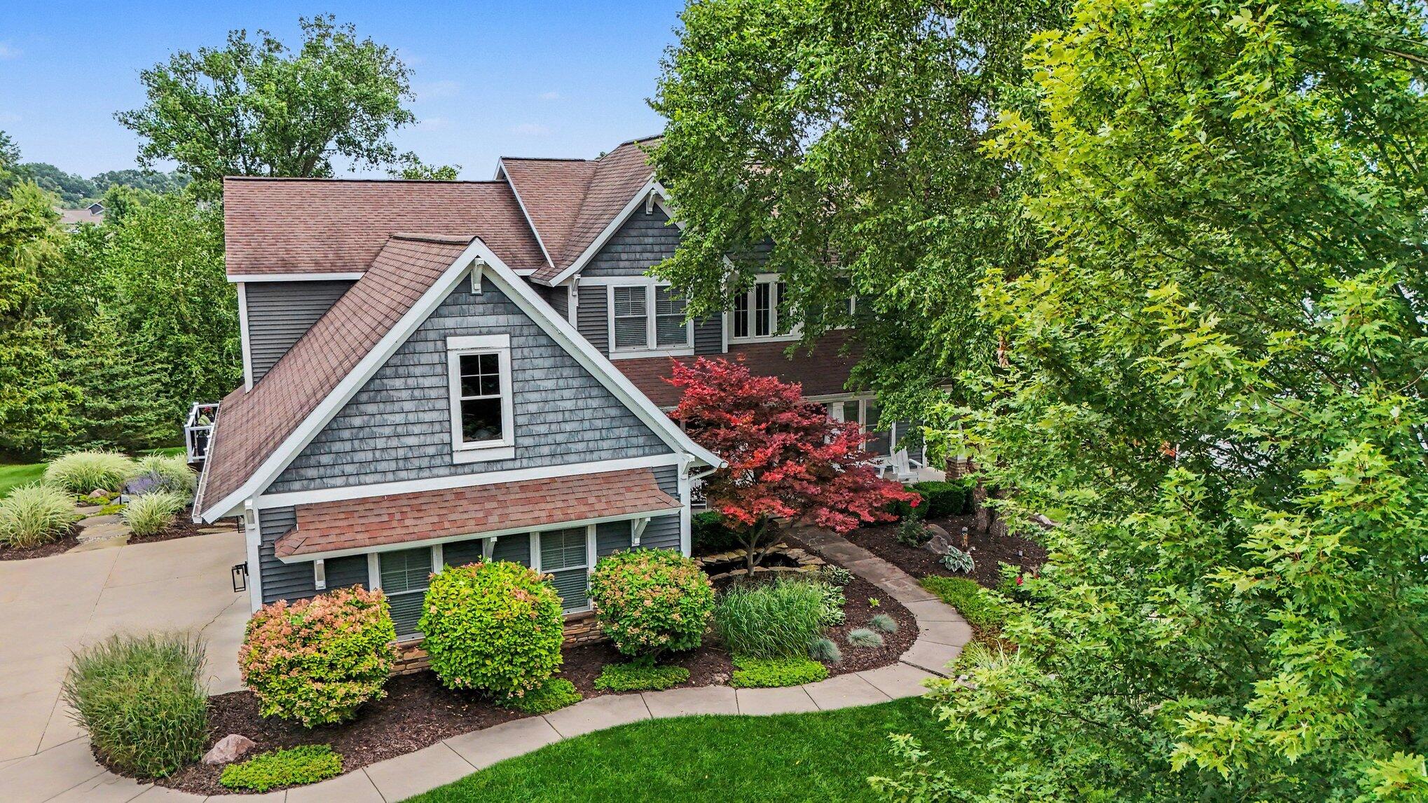1254 Stoneshire Drive SE Grand Rapids MI 49546