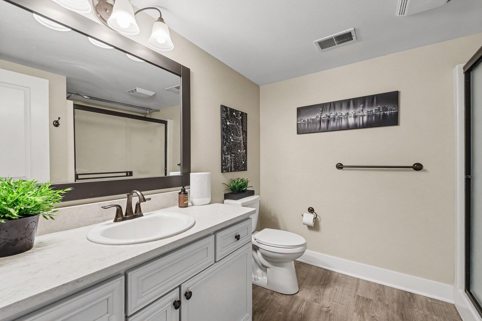 1254 Stoneshire Drive SE Grand Rapids MI 49546