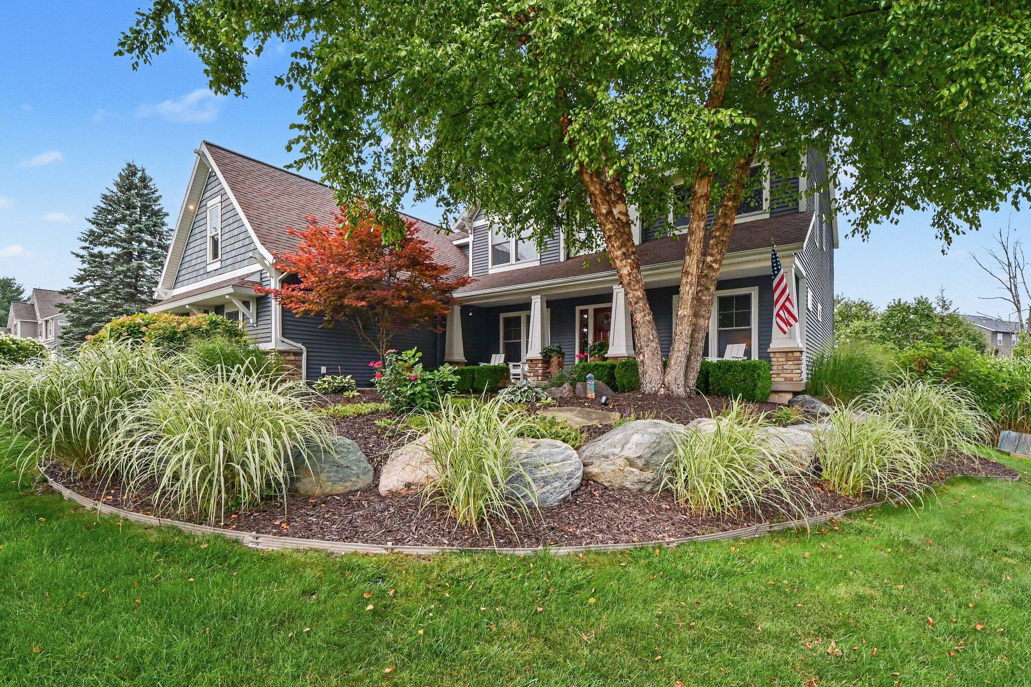 1254 Stoneshire Drive SE Grand Rapids MI 49546