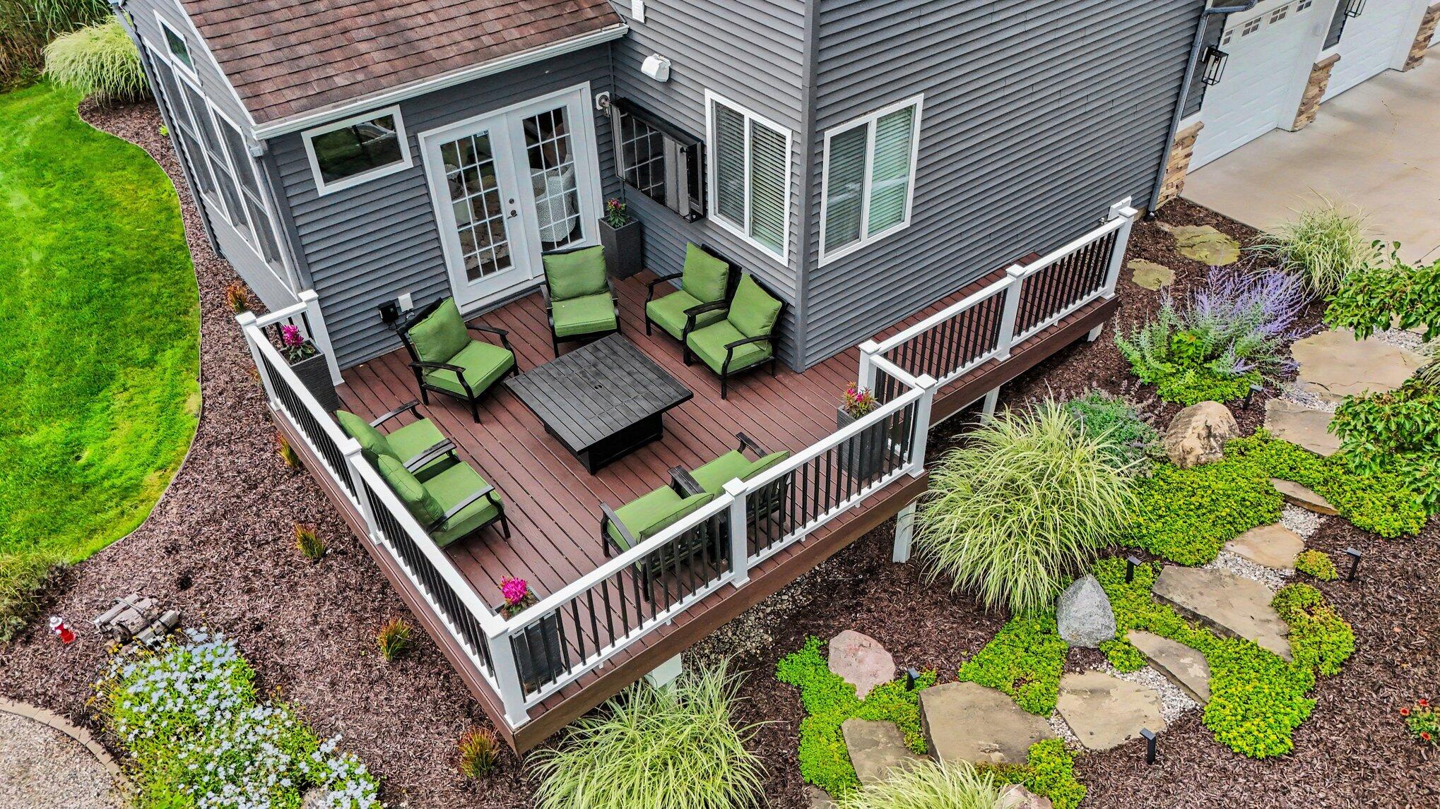 1254 Stoneshire Drive SE Grand Rapids MI 49546