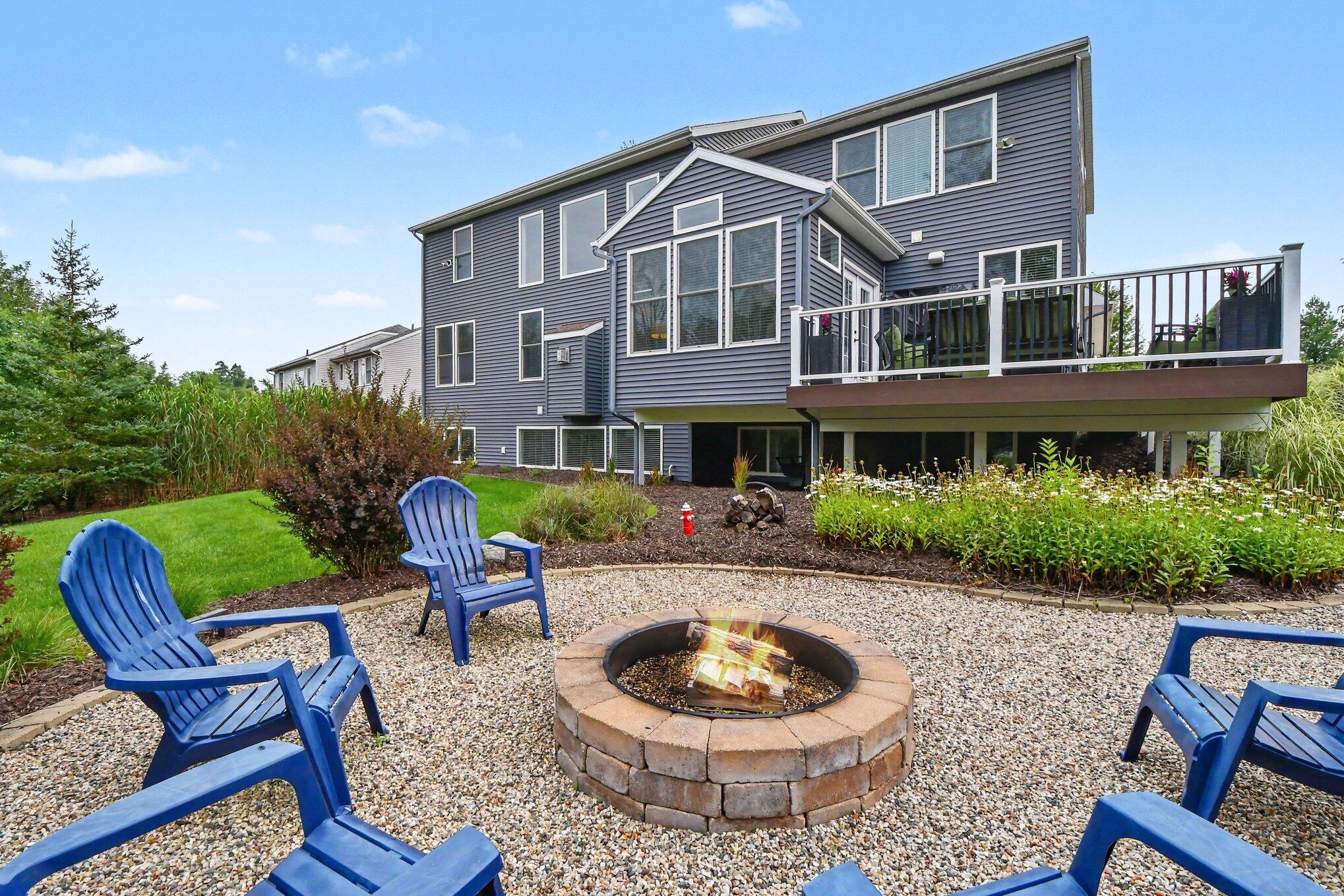1254 Stoneshire Drive SE Grand Rapids MI 49546