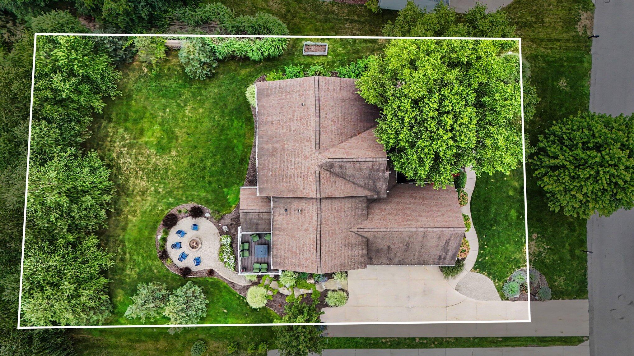 1254 Stoneshire Drive SE Grand Rapids MI 49546