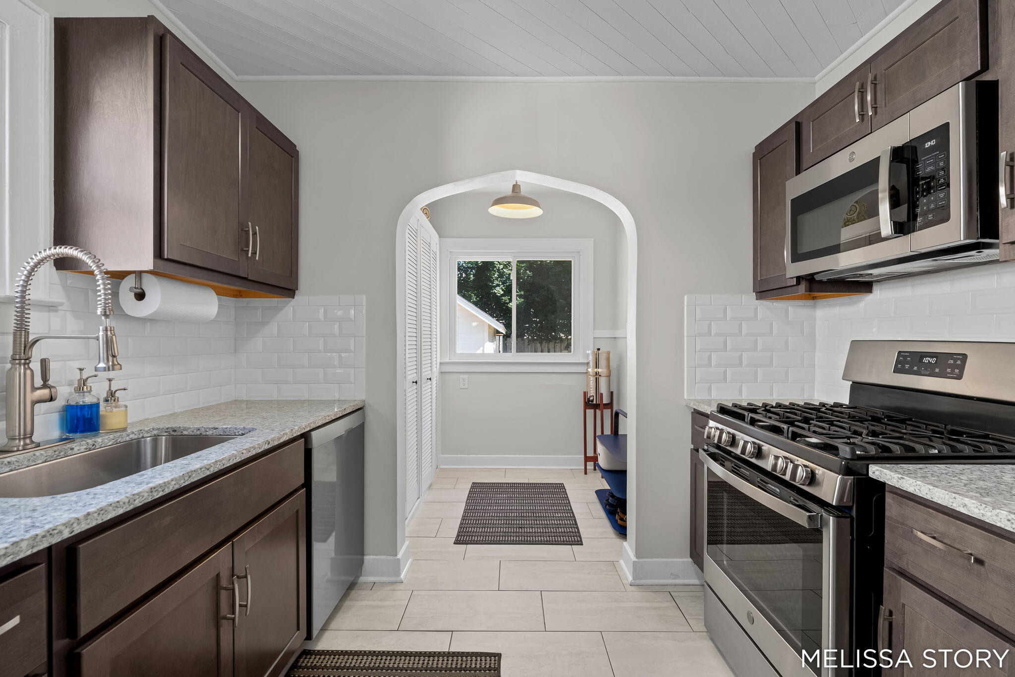 1011 Beechwood Street NE Grand Rapids MI 49505