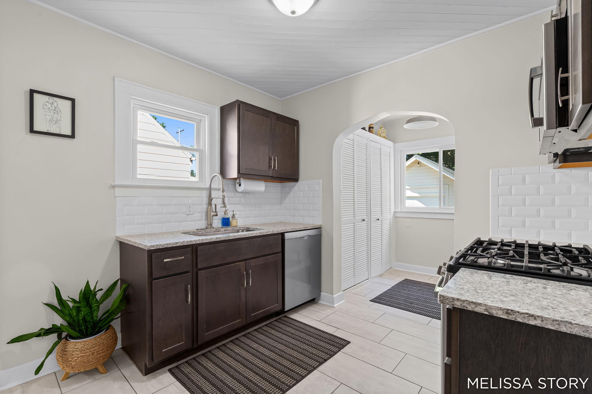 1011 Beechwood Street NE Grand Rapids MI 49505