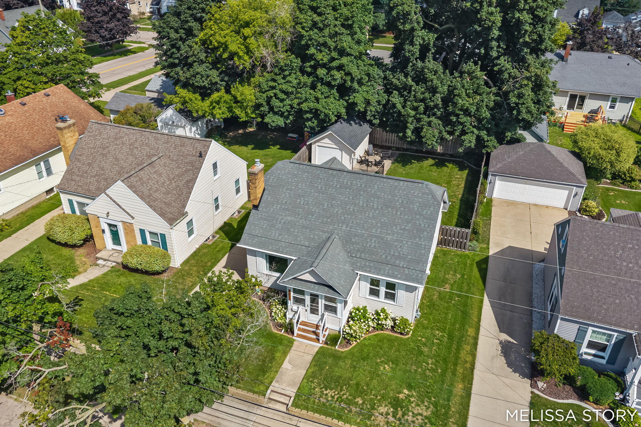 1011 Beechwood Street NE Grand Rapids MI 49505