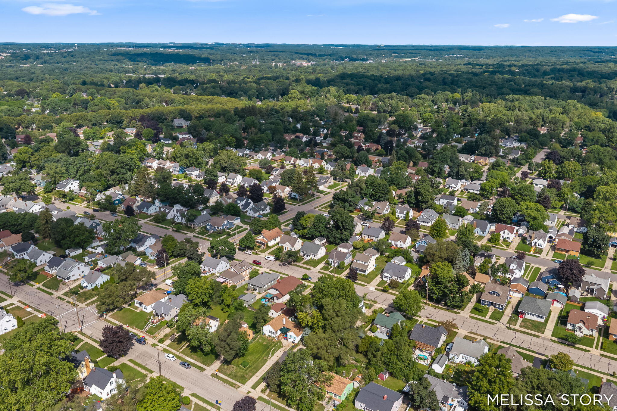 1011 Beechwood Street NE Grand Rapids MI 49505
