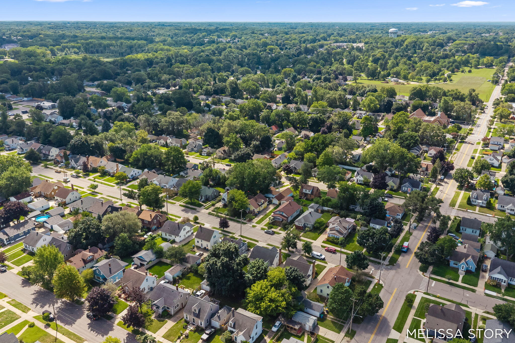 1011 Beechwood Street NE Grand Rapids MI 49505