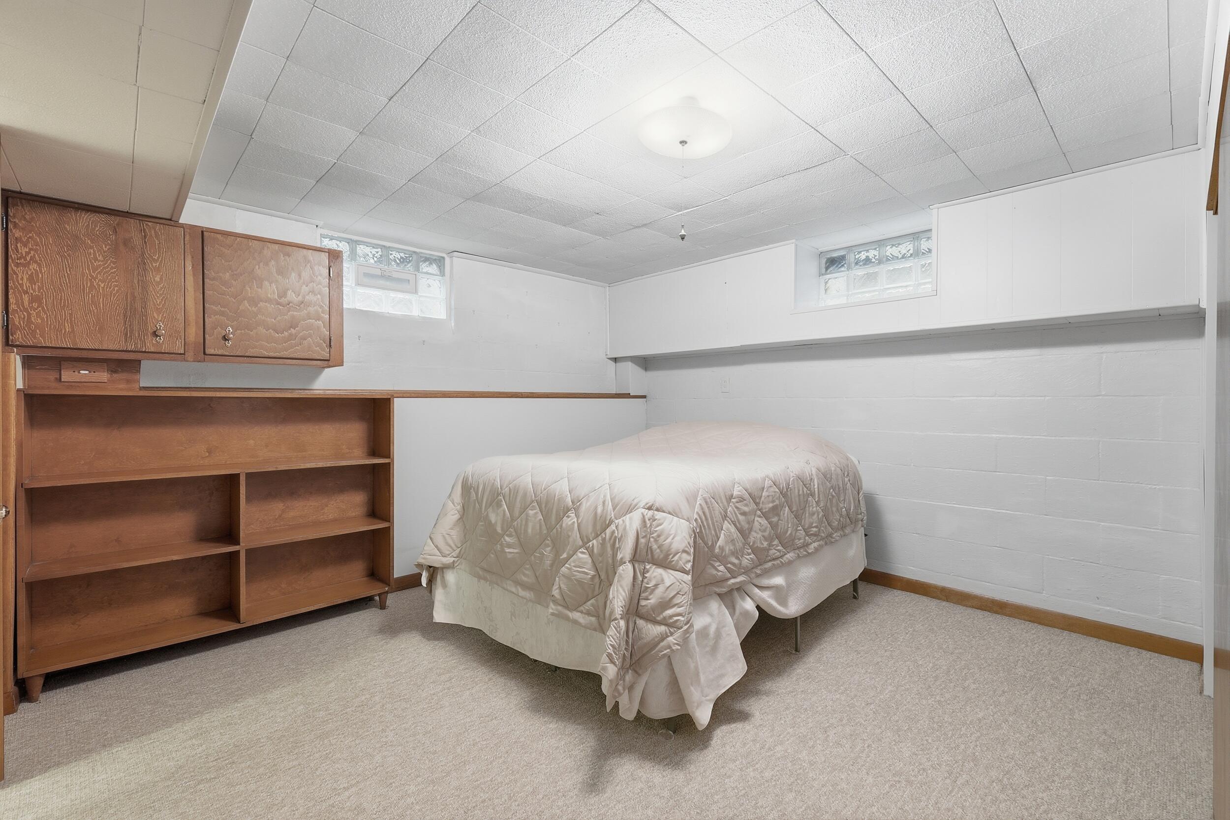 1110 Dwillard Drive Kalamazoo MI 49048