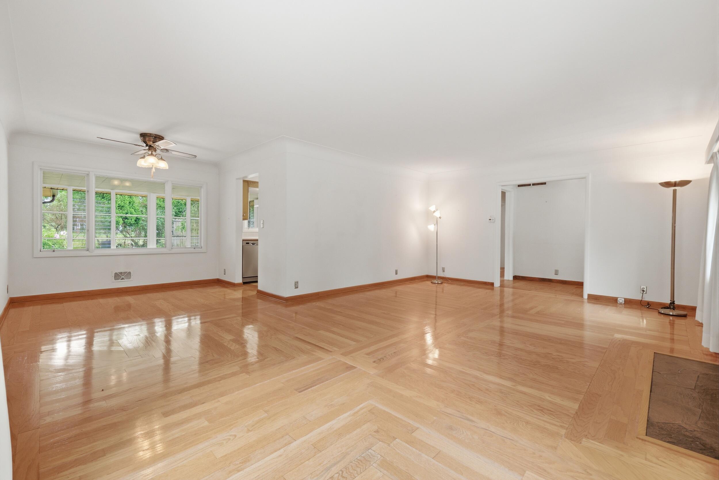 1110 Dwillard Drive Kalamazoo MI 49048