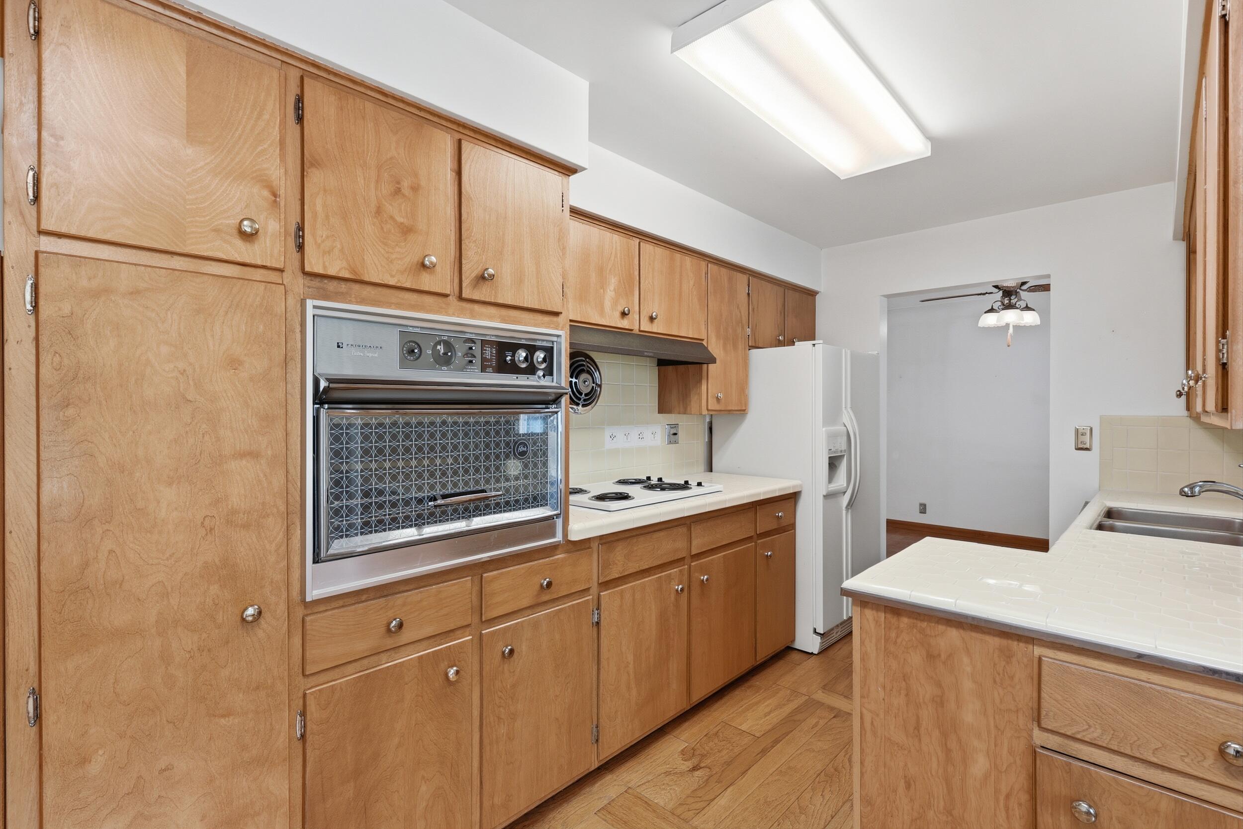 1110 Dwillard Drive Kalamazoo MI 49048
