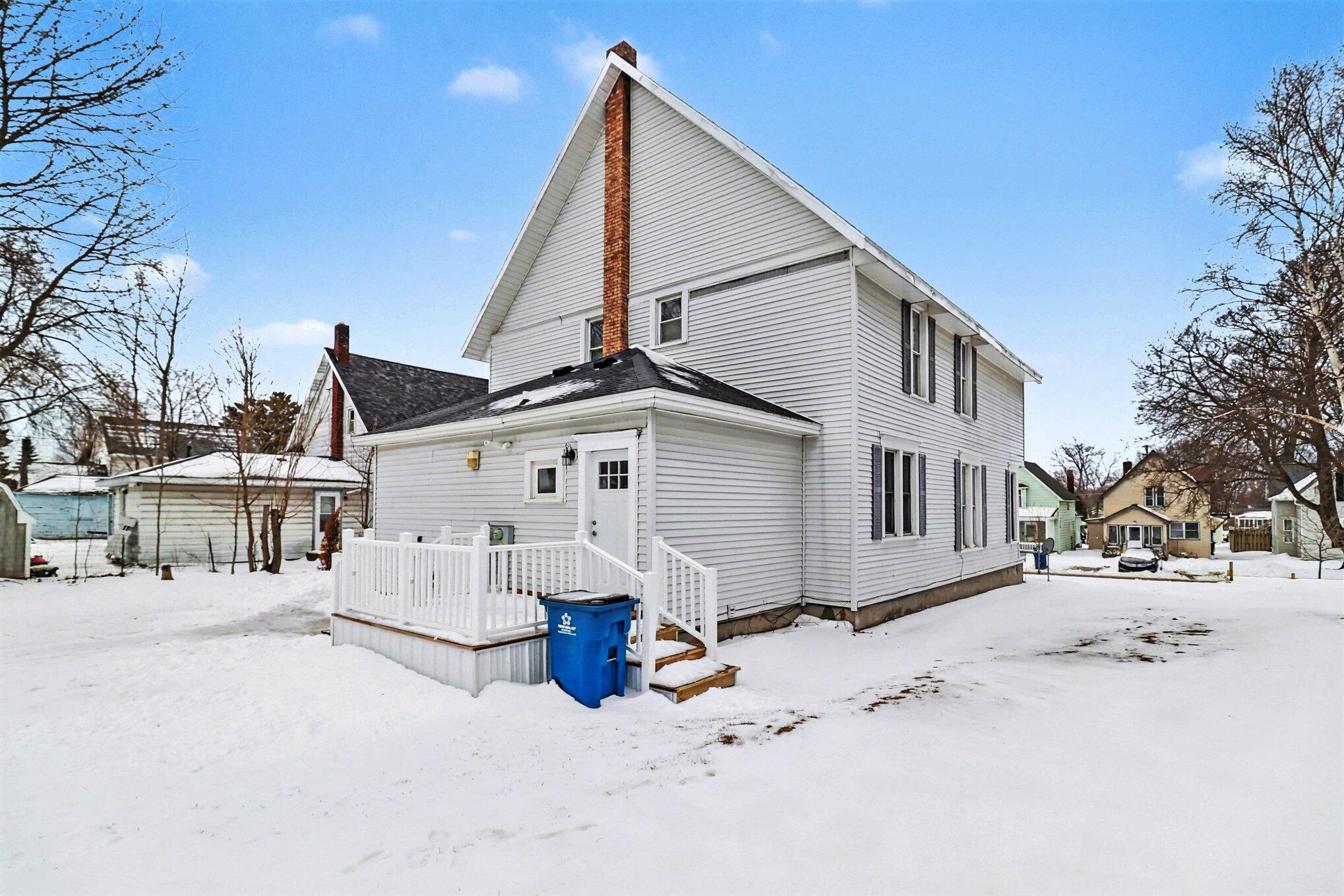 508 N James Street Ludington MI 49431
