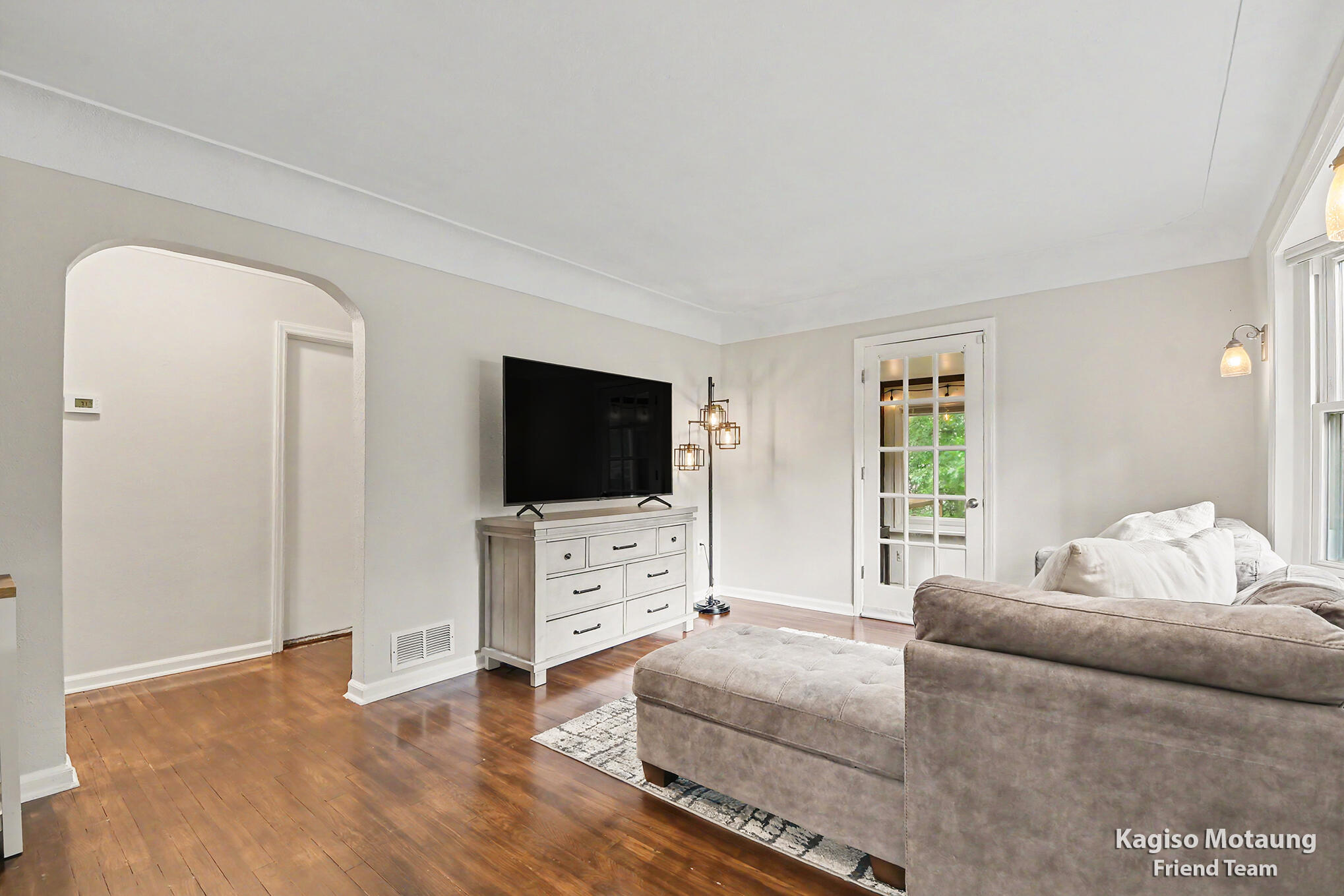 4621 Whitneyville Avenue SE Ada MI 49301