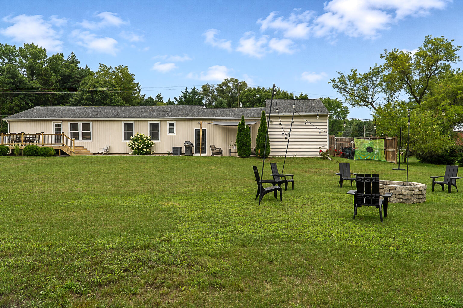4144 13 Mile Road NE Rockford MI 49341
