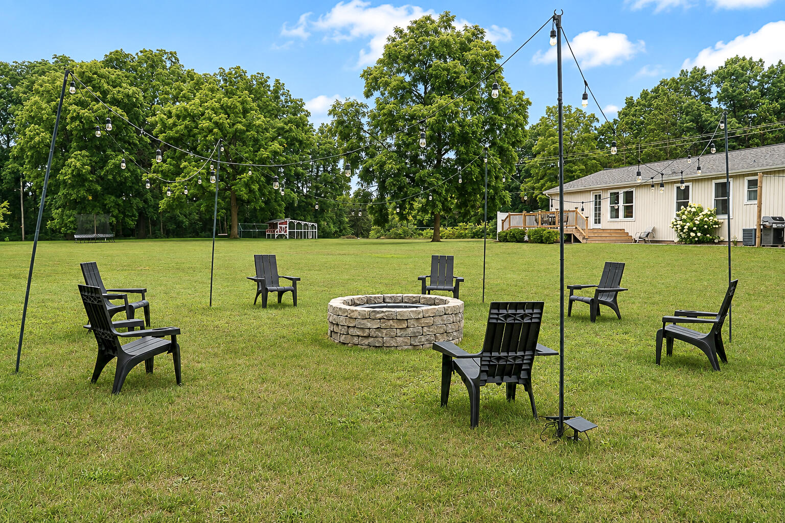 4144 13 Mile Road NE Rockford MI 49341