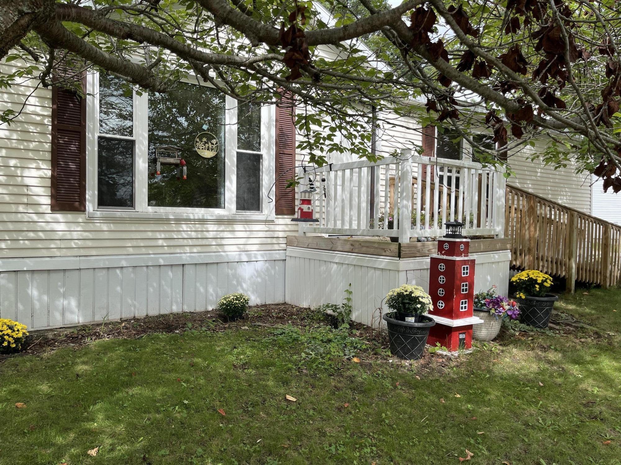 4094 Latas Lane N Muskegon MI 49442