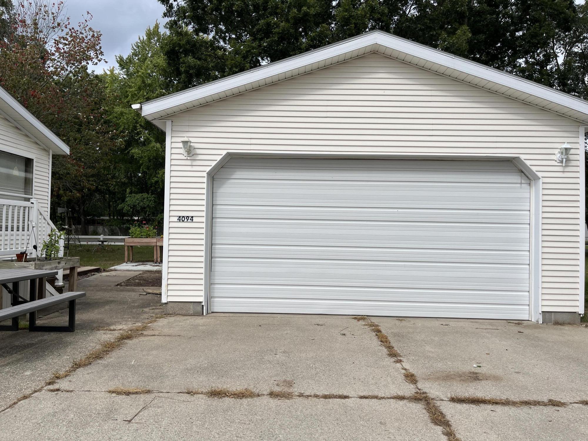 4094 Latas Lane N Muskegon MI 49442