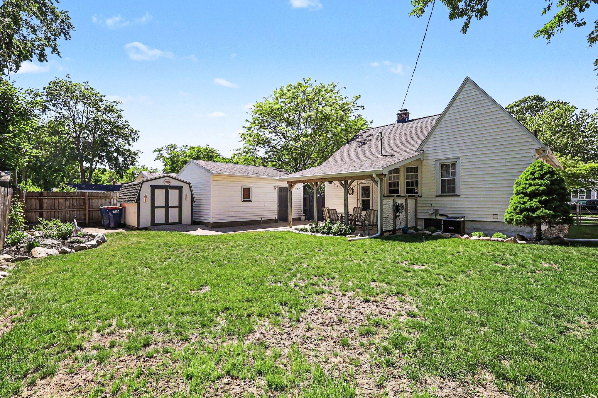 2890 Eastland Road Muskegon MI 49441