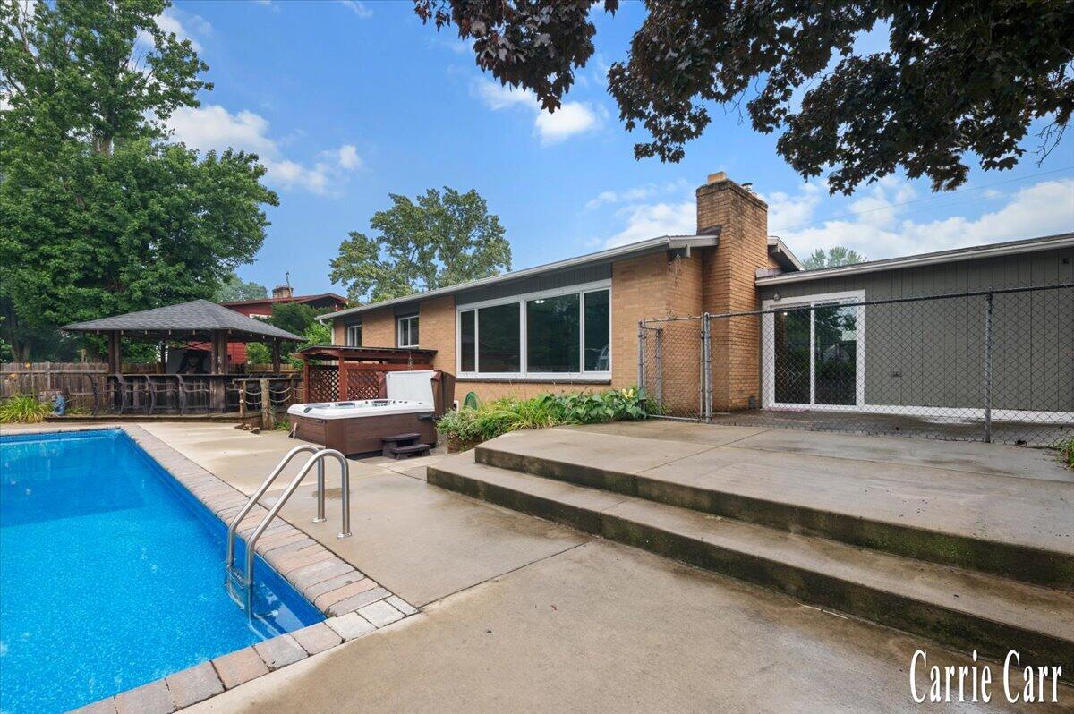 2751 Northville Drive NE Grand Rapids MI 49525