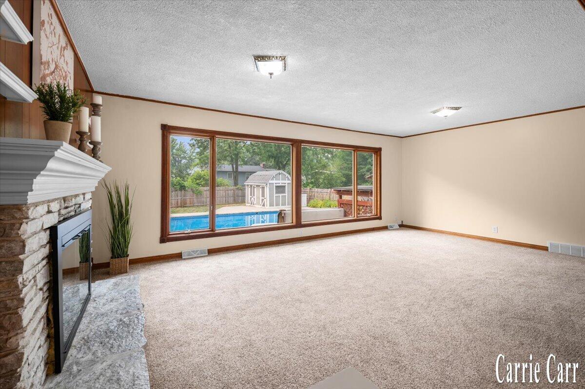 2751 Northville Drive NE Grand Rapids MI 49525