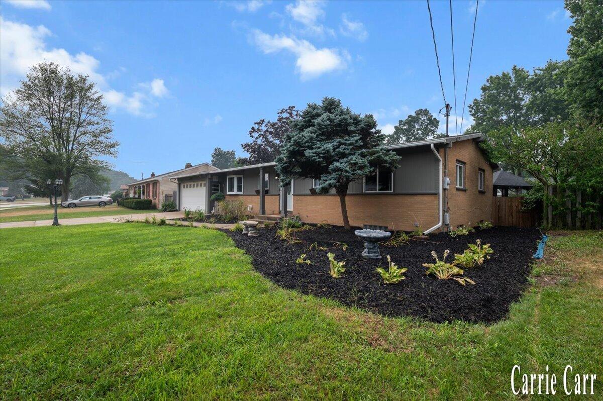 2751 Northville Drive NE Grand Rapids MI 49525