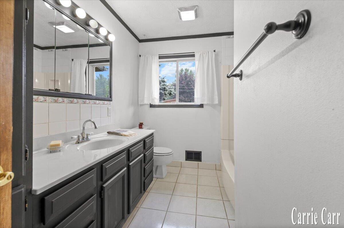 2751 Northville Drive NE Grand Rapids MI 49525
