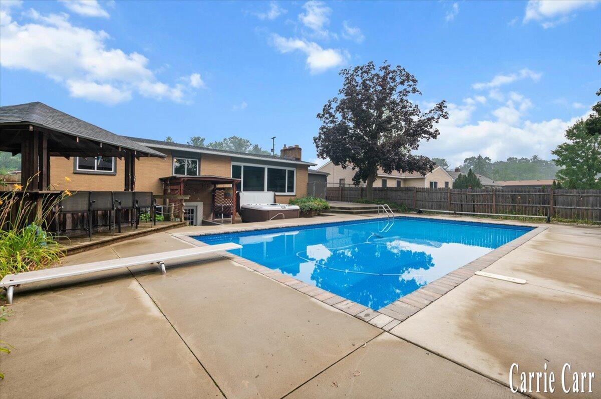2751 Northville Drive NE Grand Rapids MI 49525