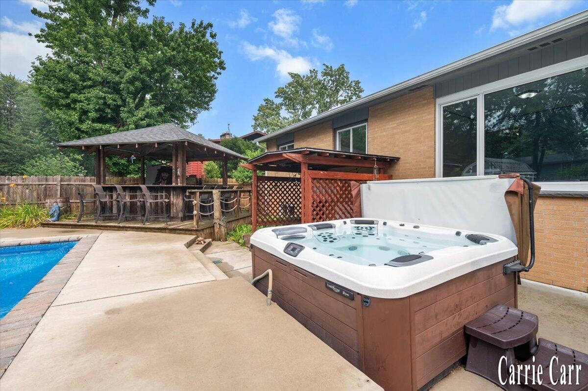 2751 Northville Drive NE Grand Rapids MI 49525