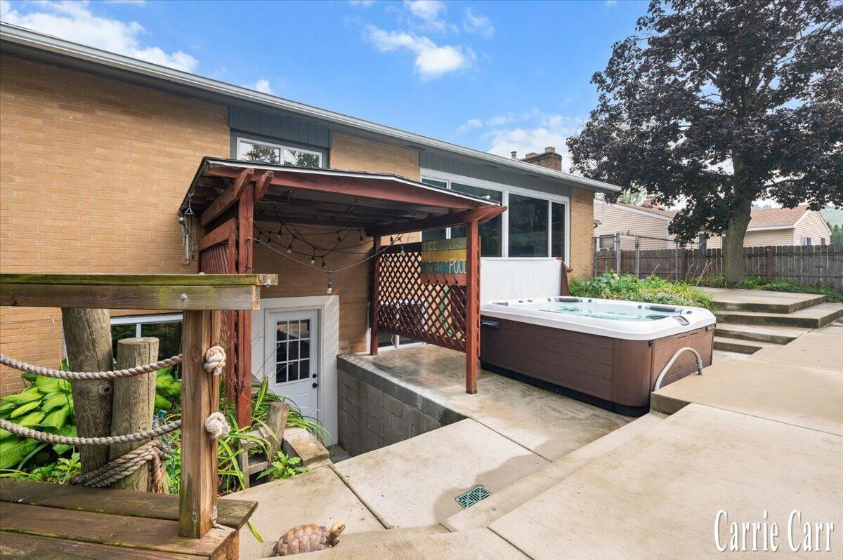 2751 Northville Drive NE Grand Rapids MI 49525