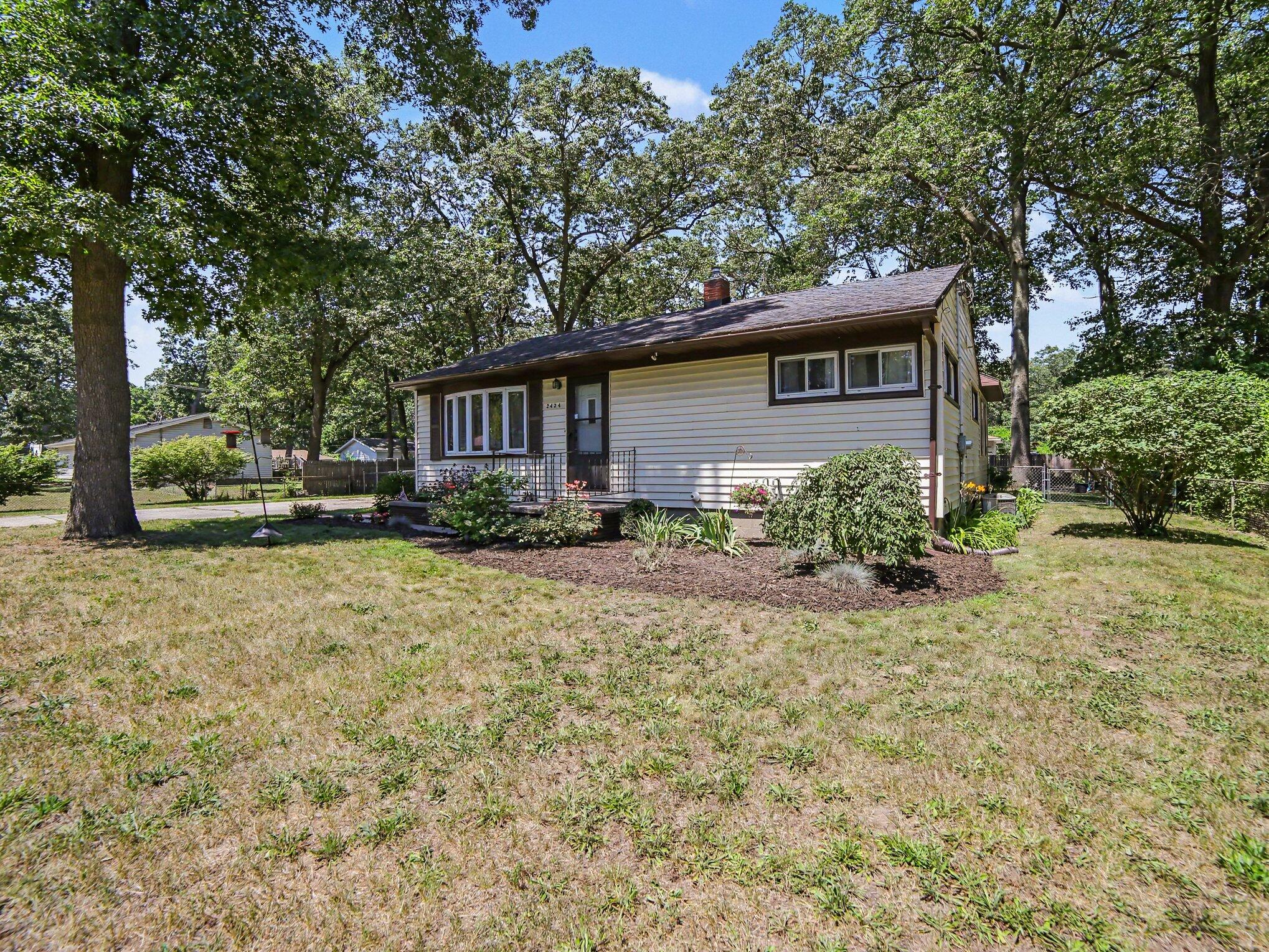 2434 Marcoux Avenue Muskegon MI 49442