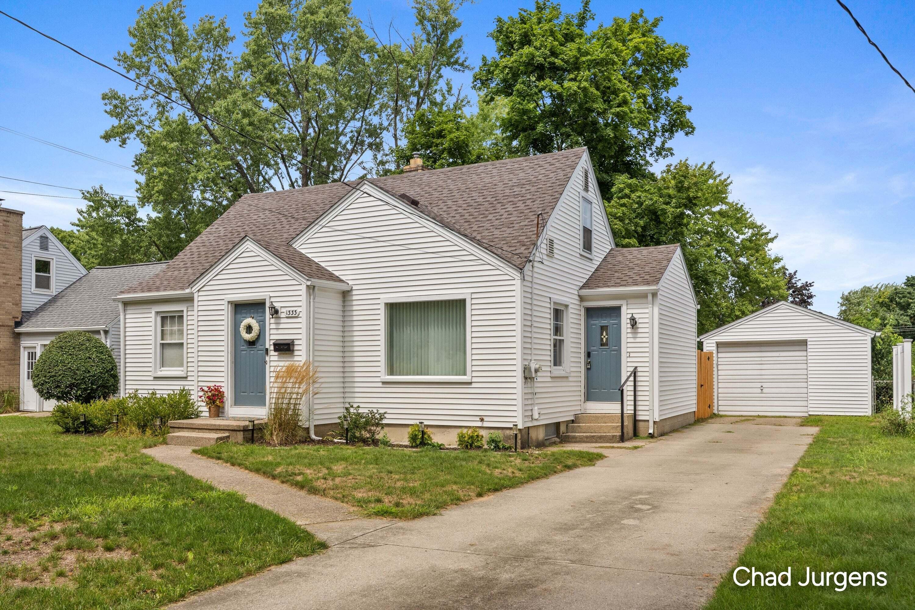 1333 Kelsey Street NE Grand Rapids MI 49505