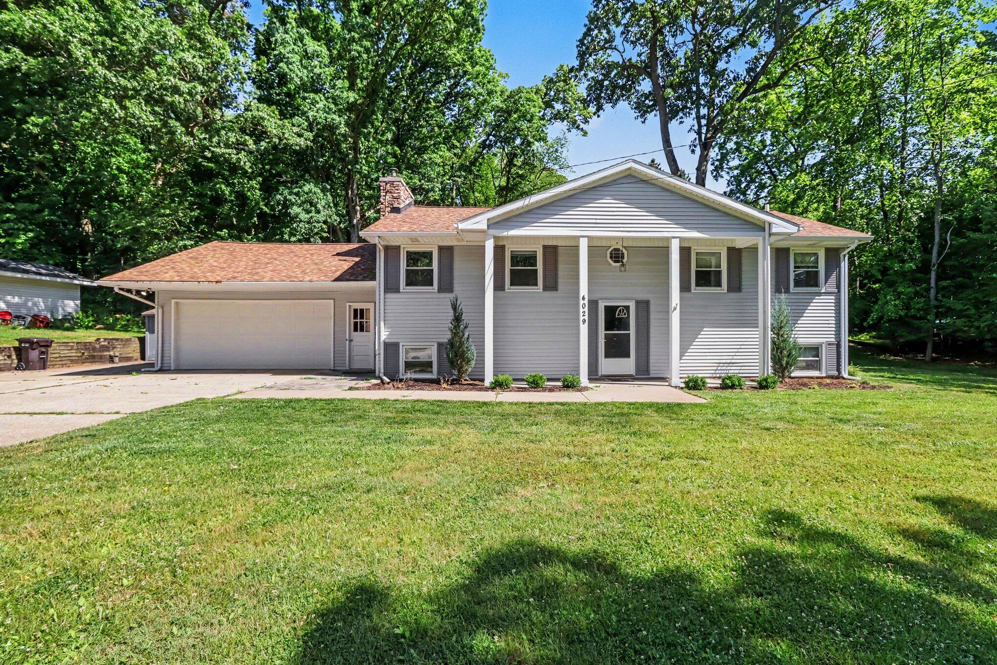 4029 Sunvalley Drive Kalamazoo MI 49008