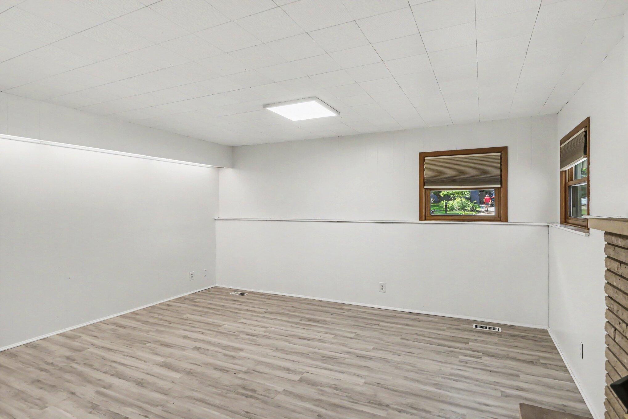 4029 Sunvalley Drive Kalamazoo MI 49008