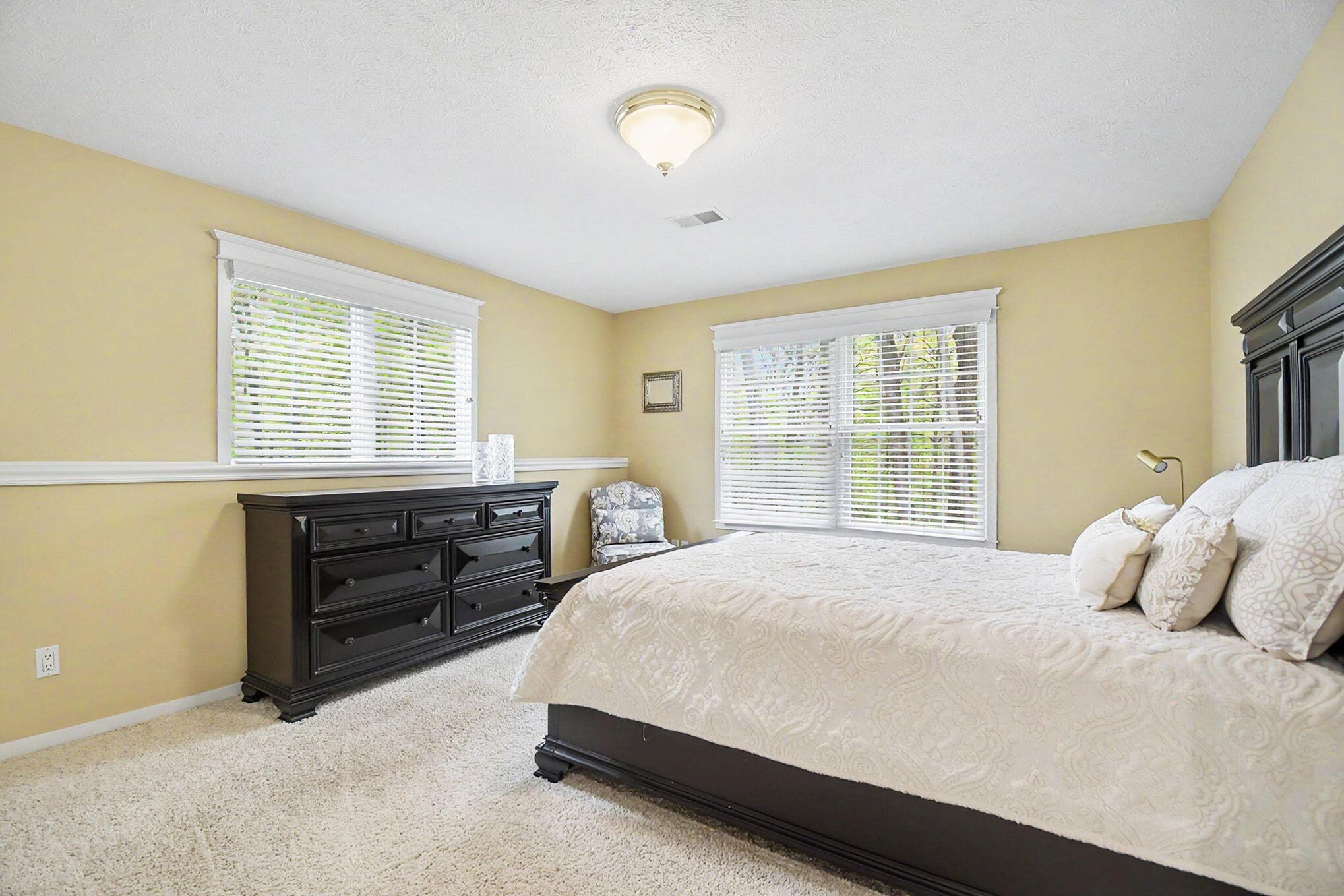 3815 Ravinewood Circle SE Grand Rapids MI 49508