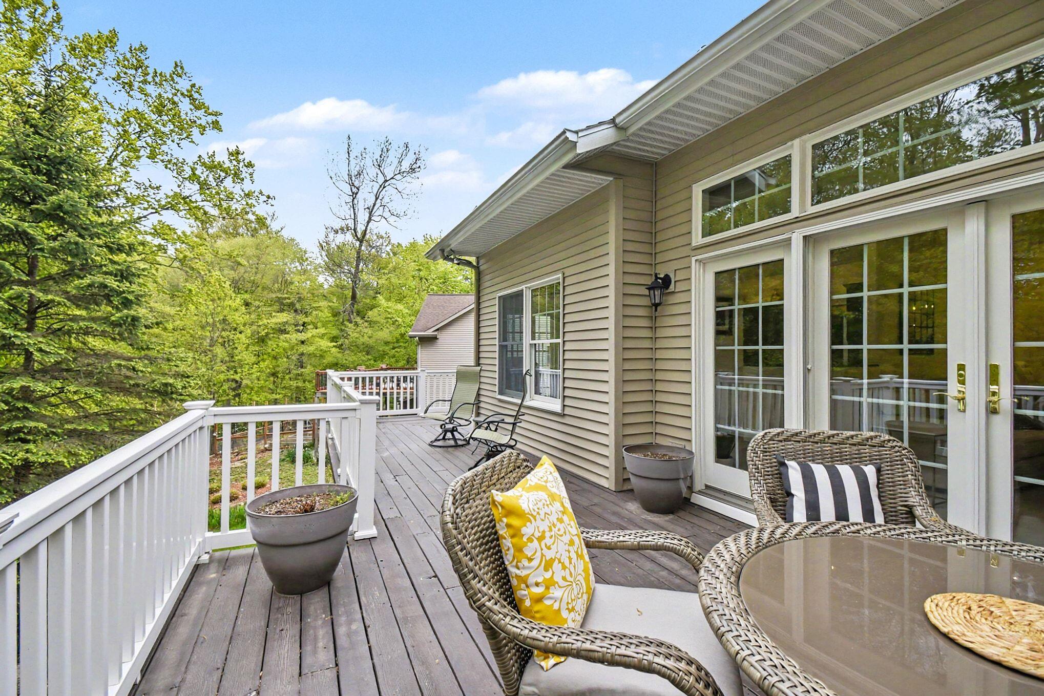 3815 Ravinewood Circle SE Grand Rapids MI 49508
