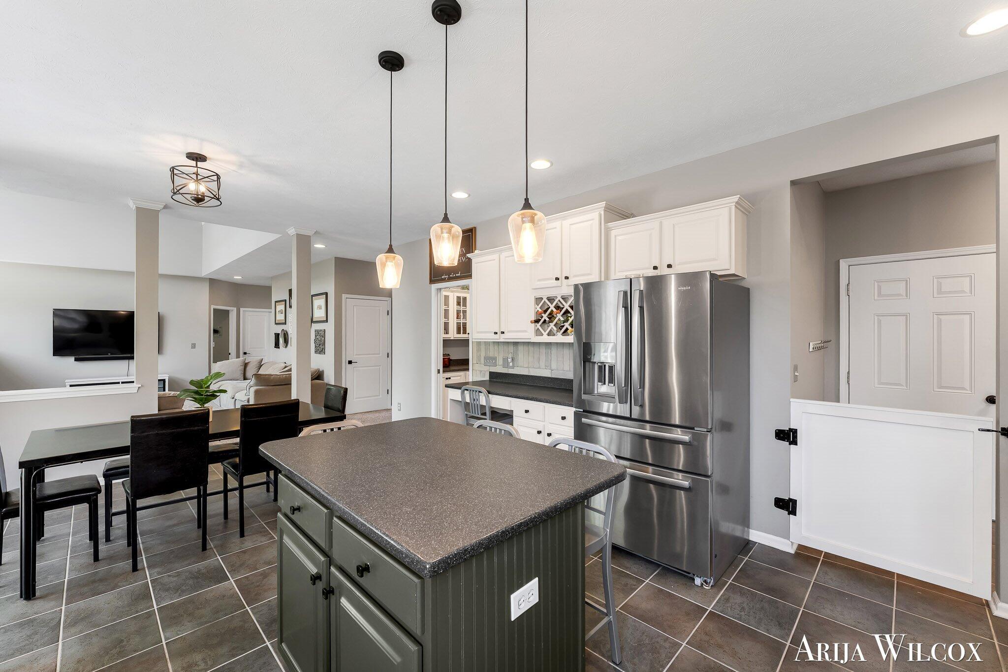 974 Dogwood Meadows Drive SE Ada MI 49301