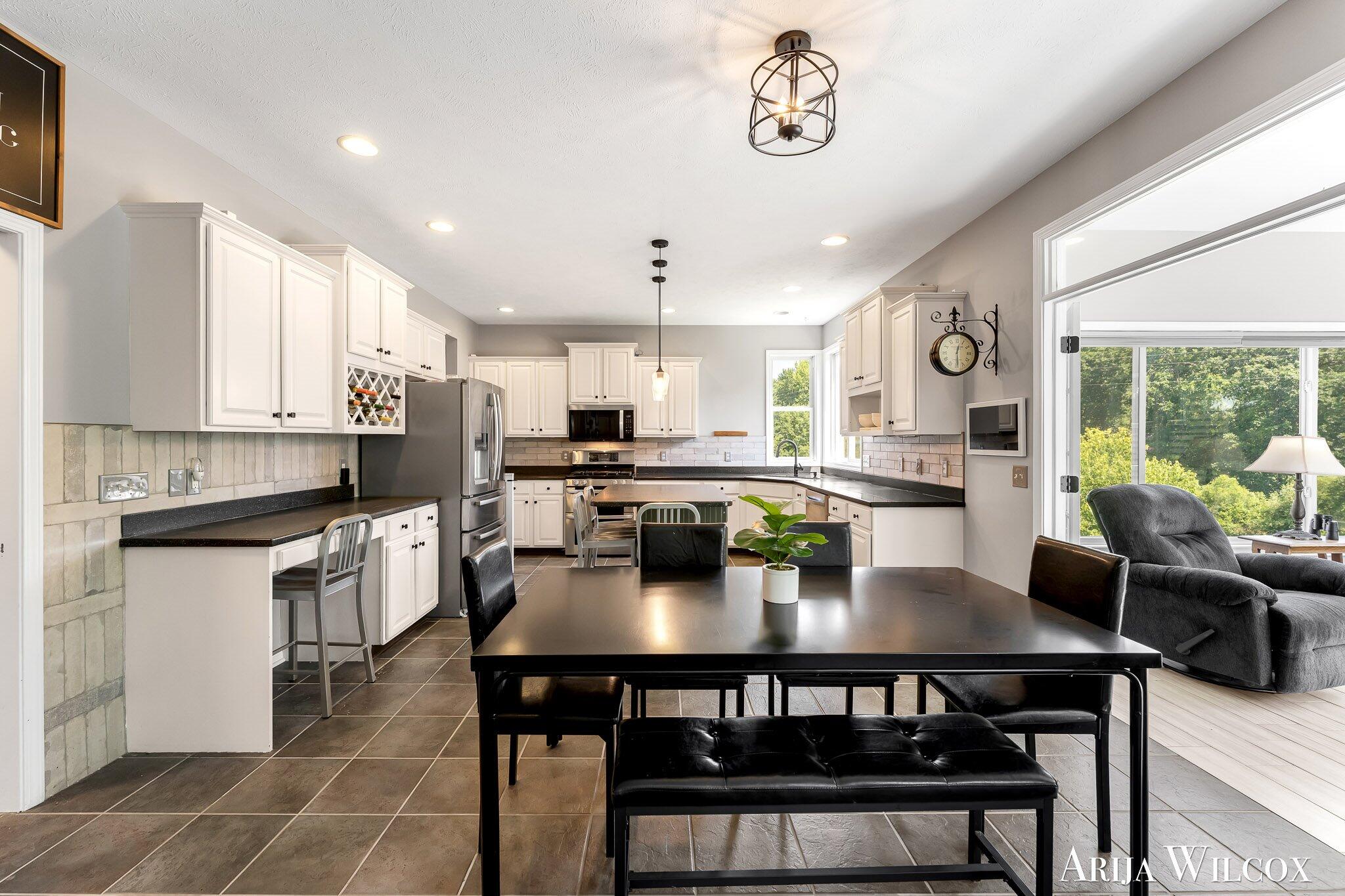 974 Dogwood Meadows Drive SE Ada MI 49301