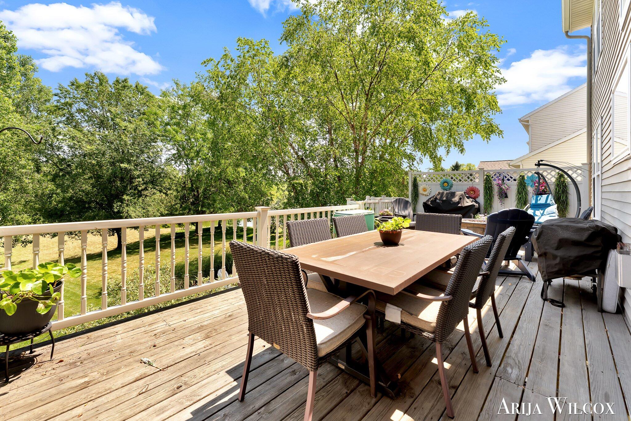 974 Dogwood Meadows Drive SE Ada MI 49301