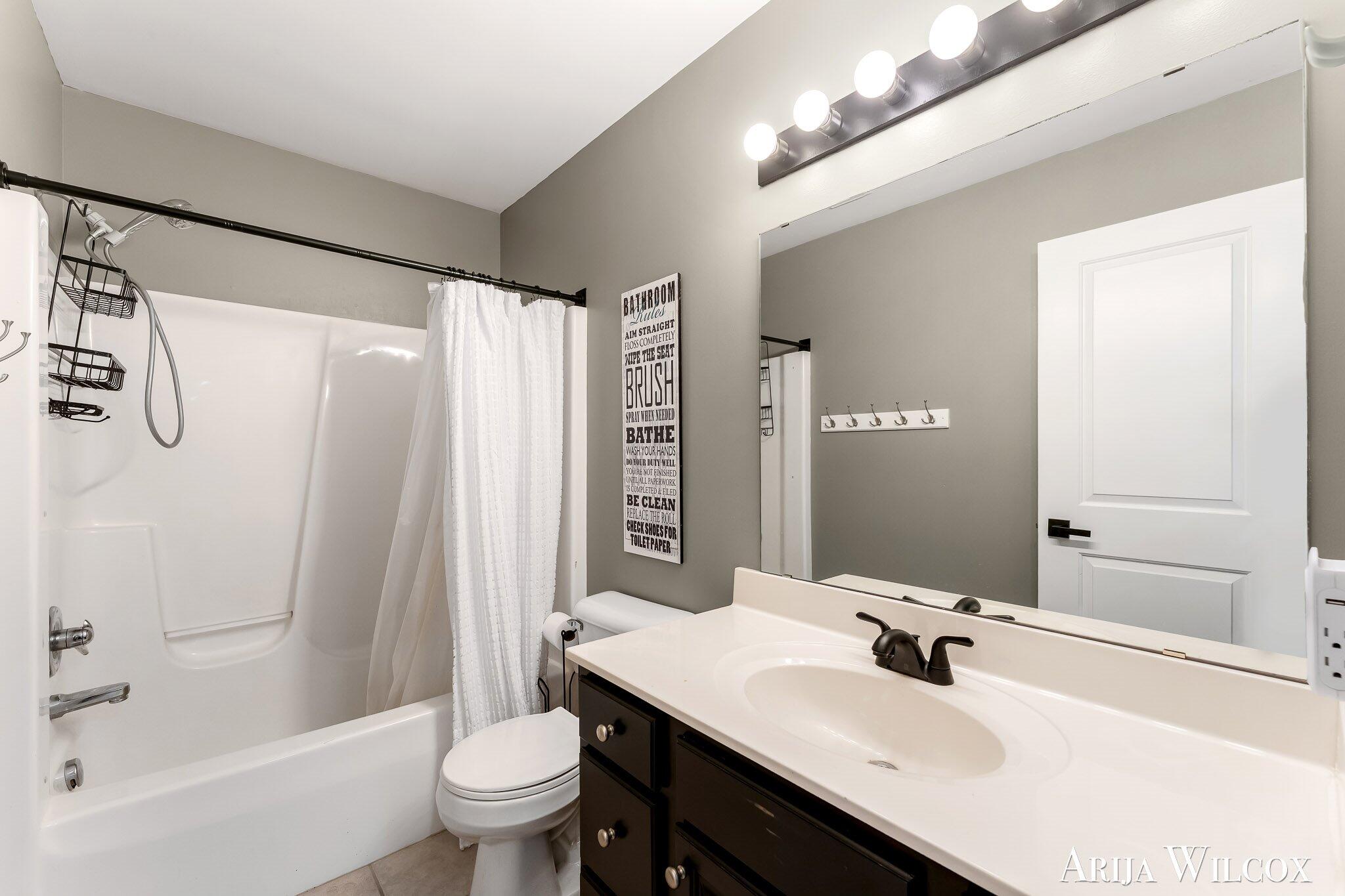974 Dogwood Meadows Drive SE Ada MI 49301