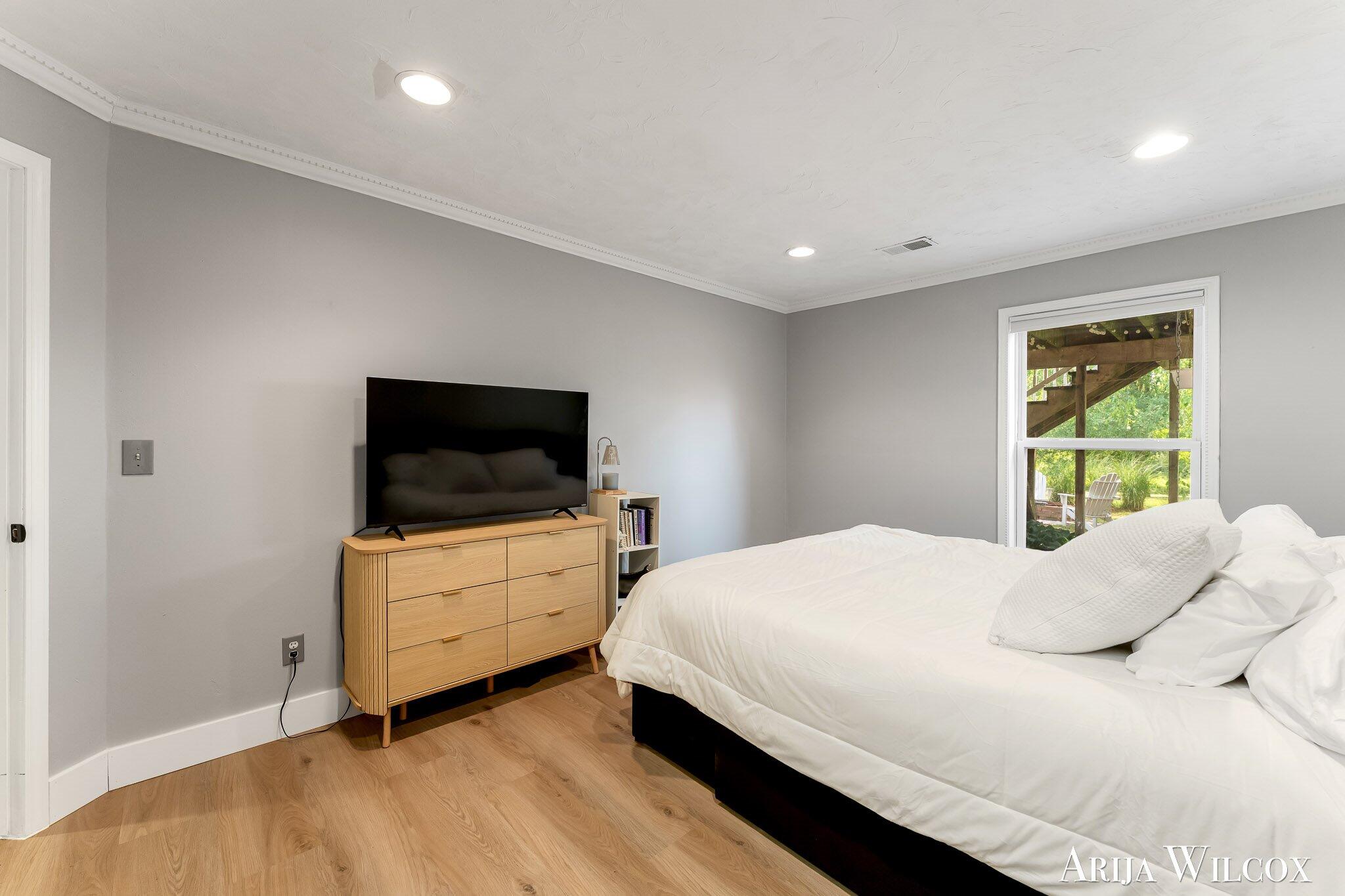 974 Dogwood Meadows Drive SE Ada MI 49301