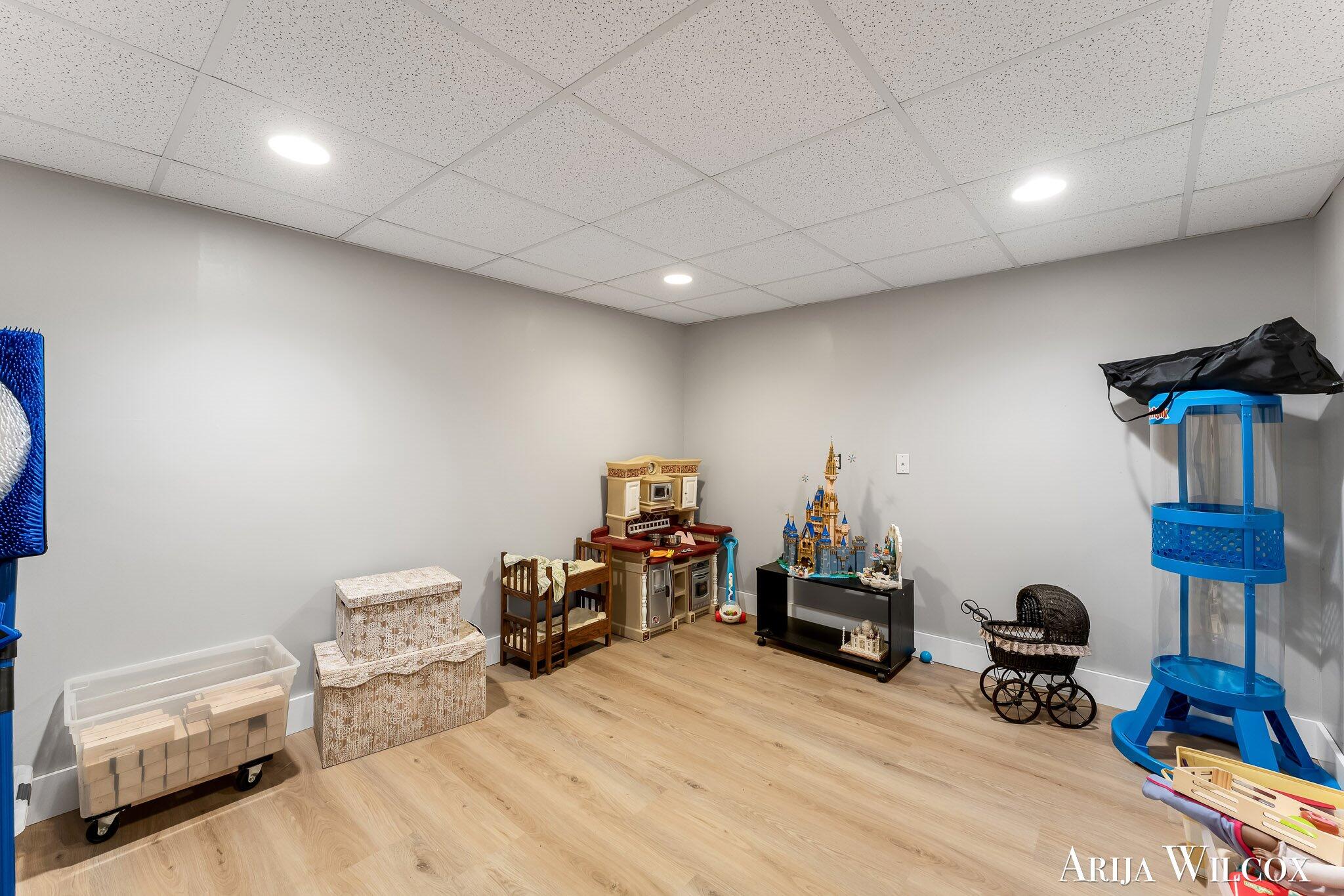 974 Dogwood Meadows Drive SE Ada MI 49301