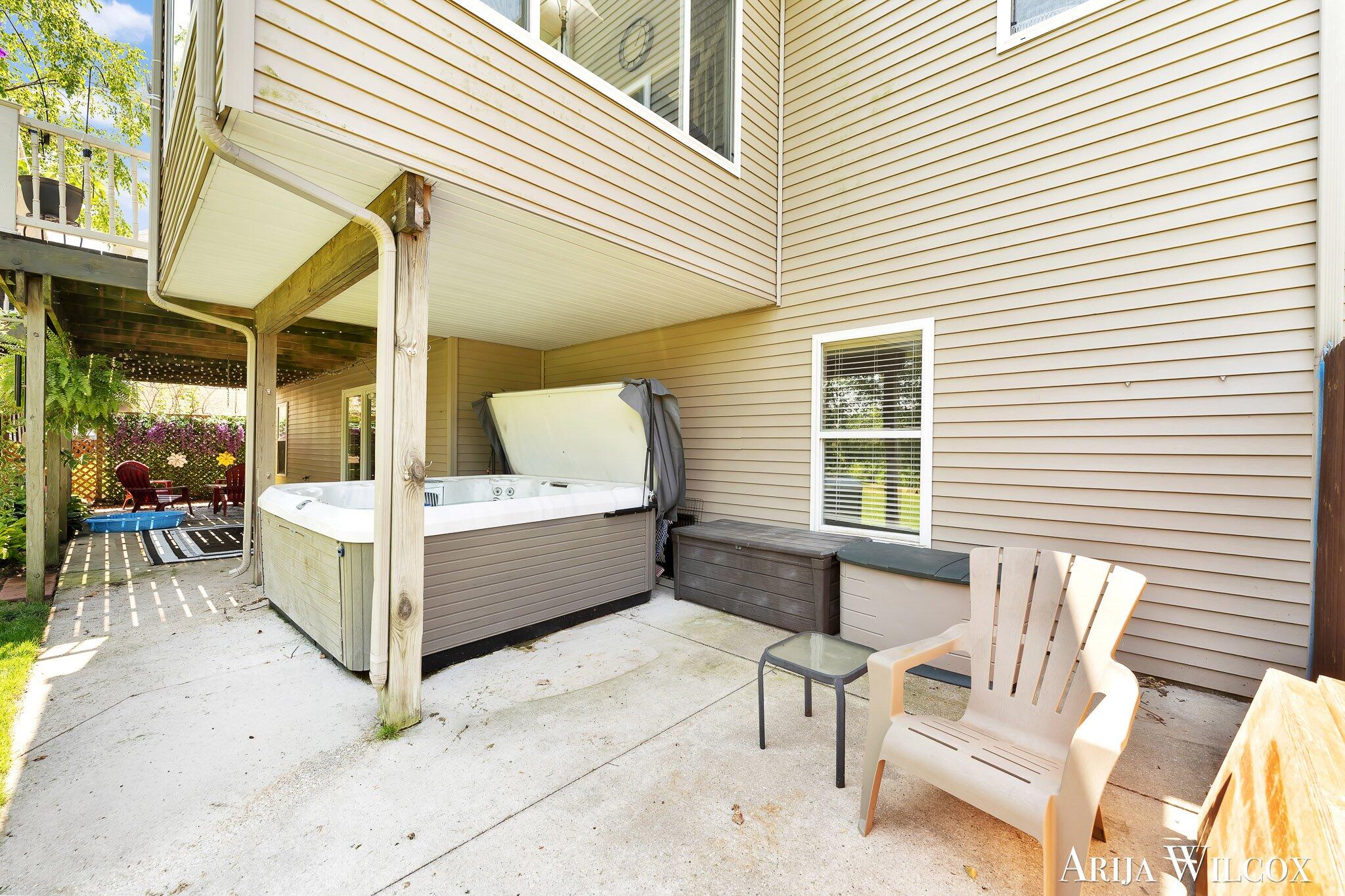 974 Dogwood Meadows Drive SE Ada MI 49301