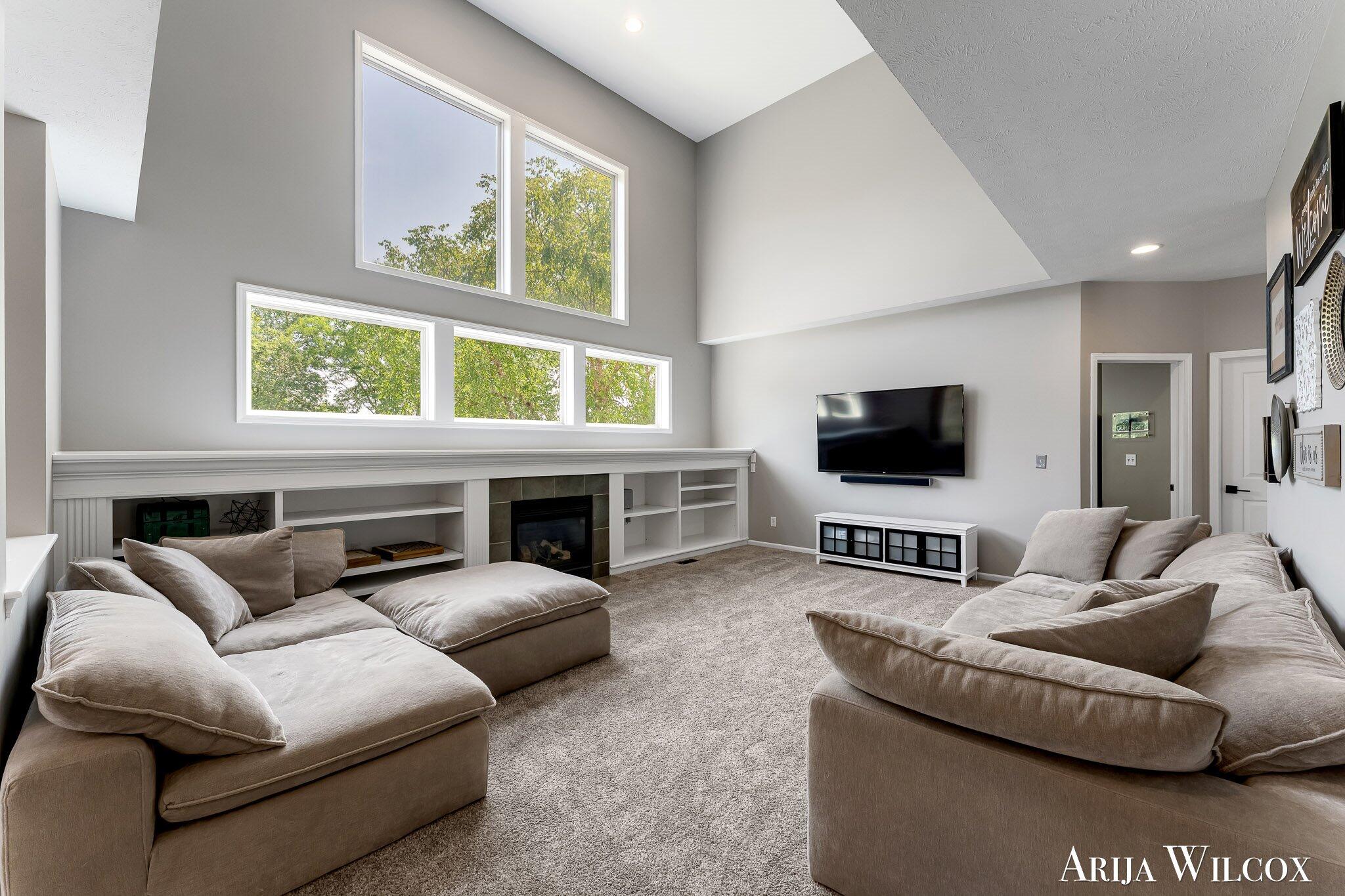 974 Dogwood Meadows Drive SE Ada MI 49301