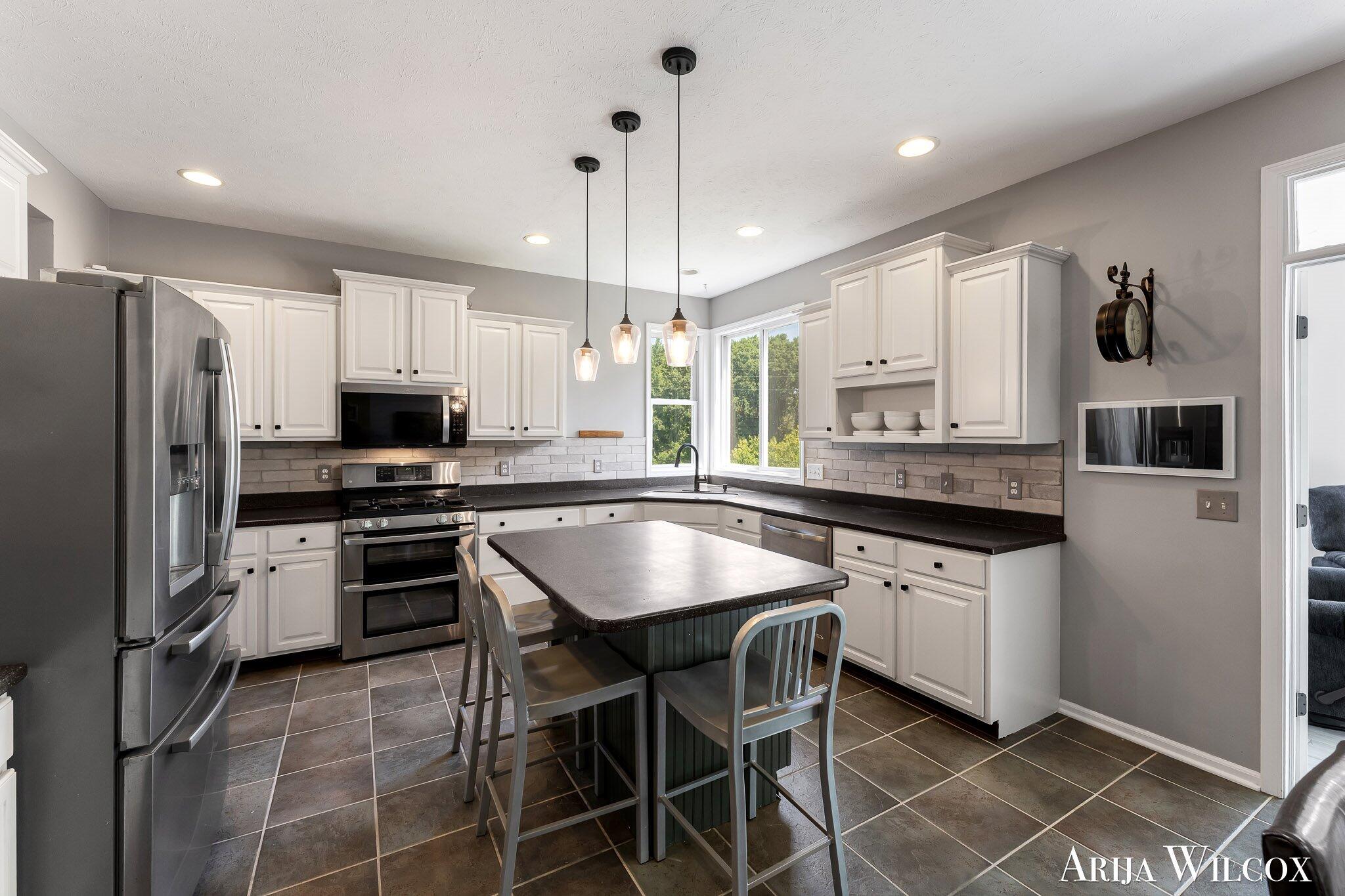 974 Dogwood Meadows Drive SE Ada MI 49301