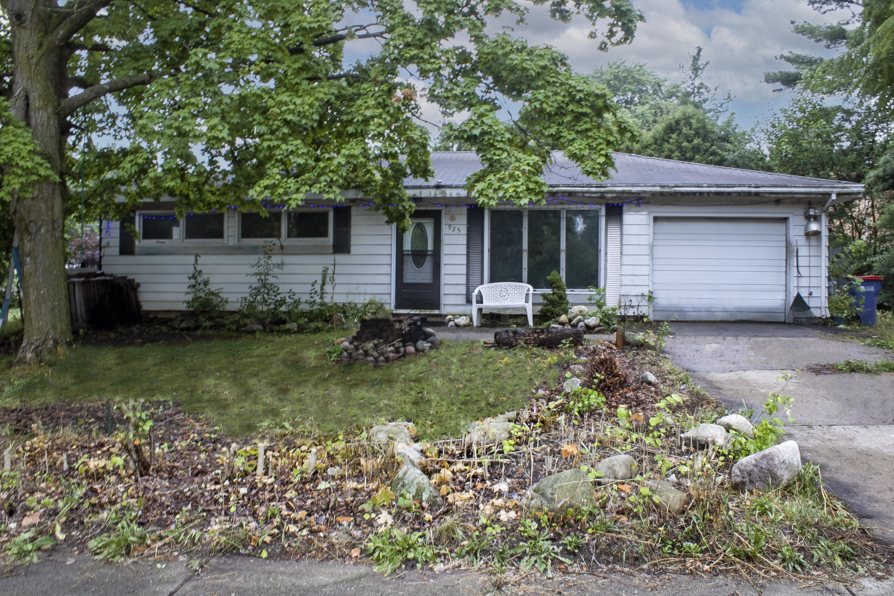 925 Plymouth Avenue NE Grand Rapids MI 49505