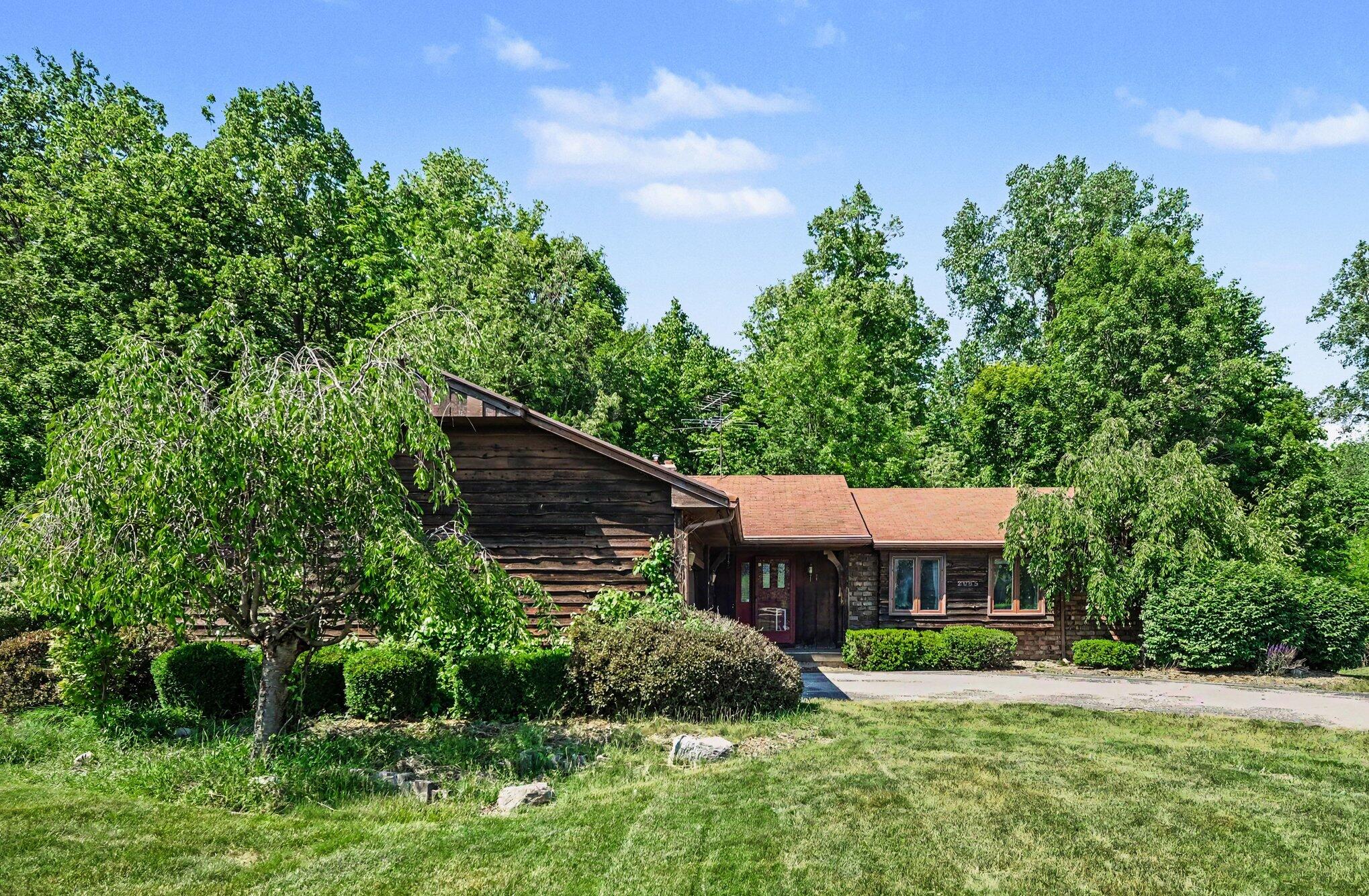 2085 Jamestown Drive SE Grand Rapids MI 49508