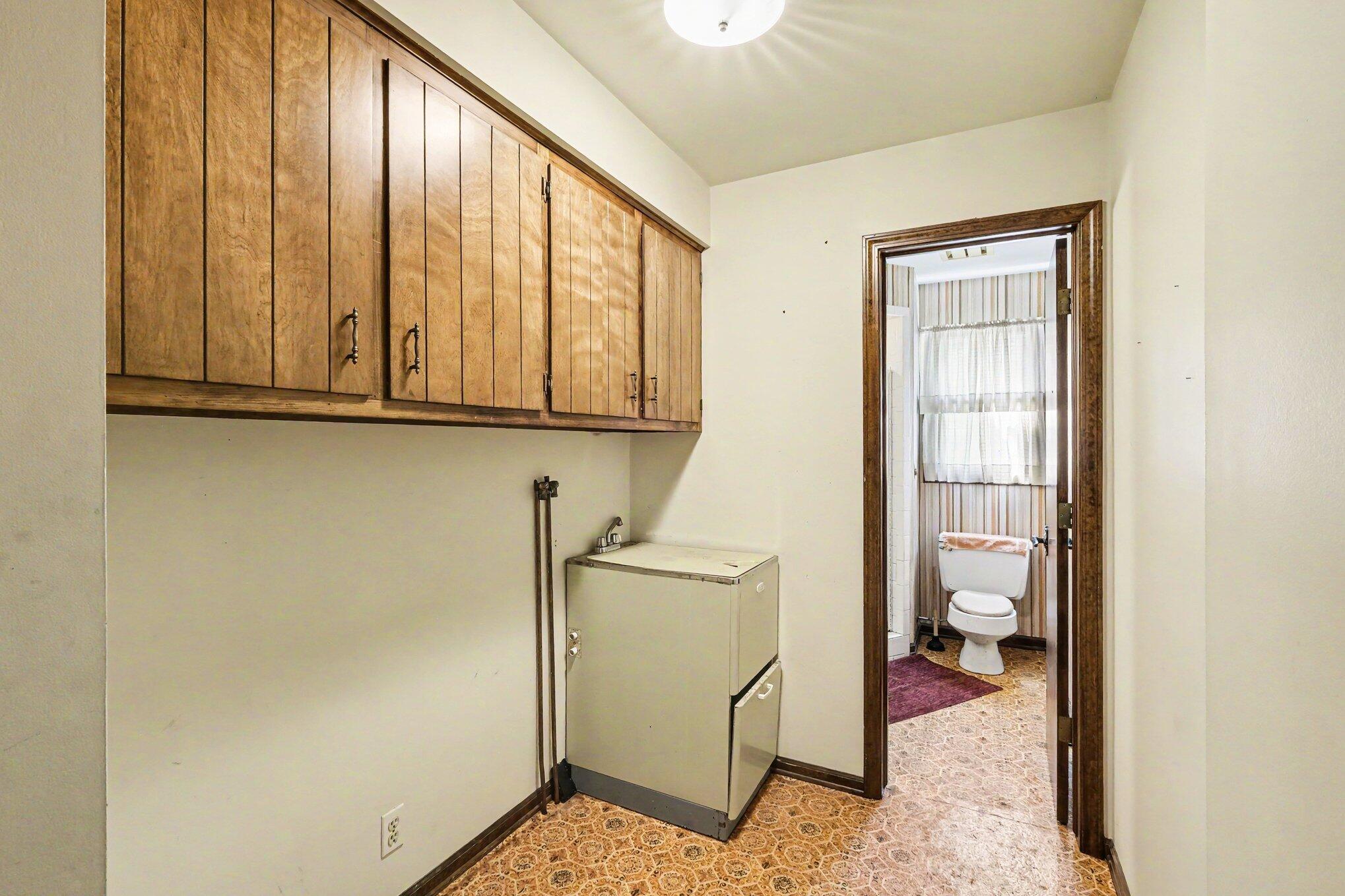 2085 Jamestown Drive SE Grand Rapids MI 49508
