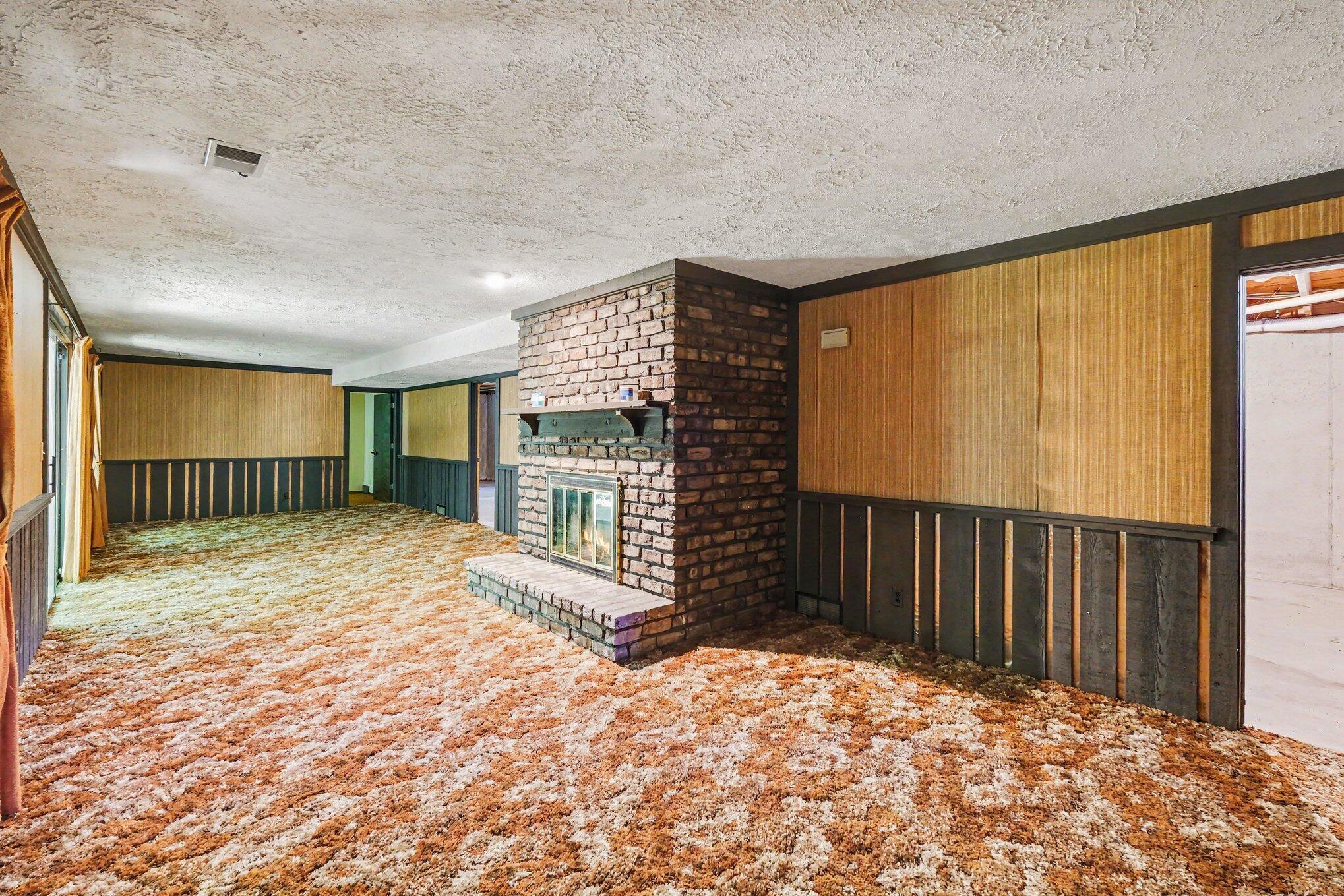 2085 Jamestown Drive SE Grand Rapids MI 49508