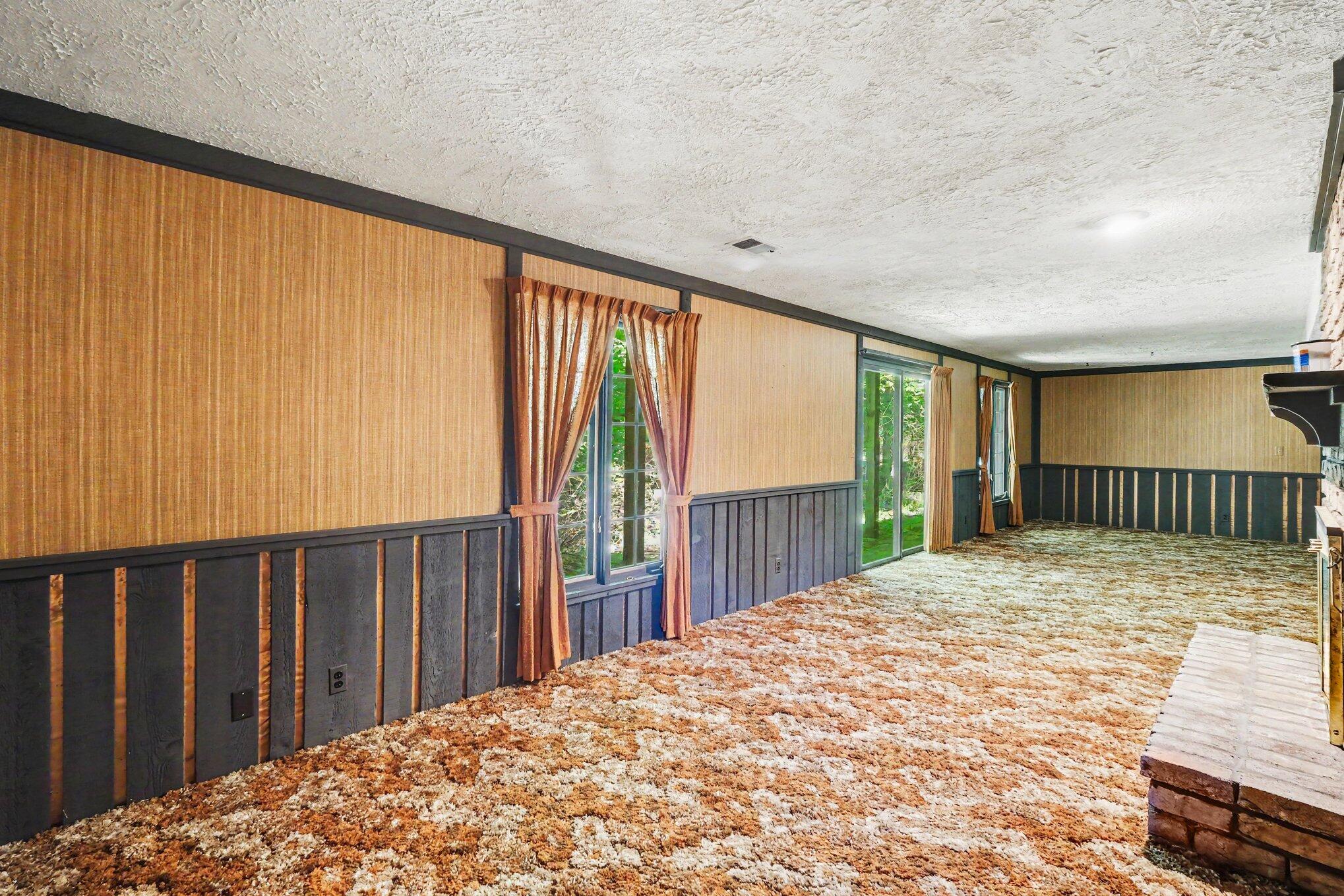 2085 Jamestown Drive SE Grand Rapids MI 49508