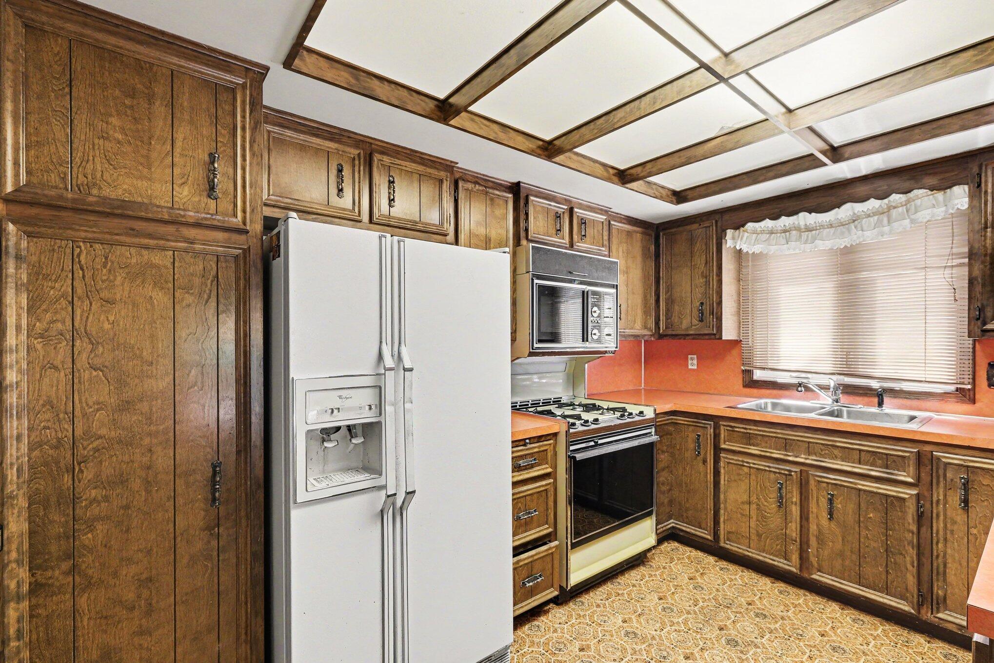 2085 Jamestown Drive SE Grand Rapids MI 49508