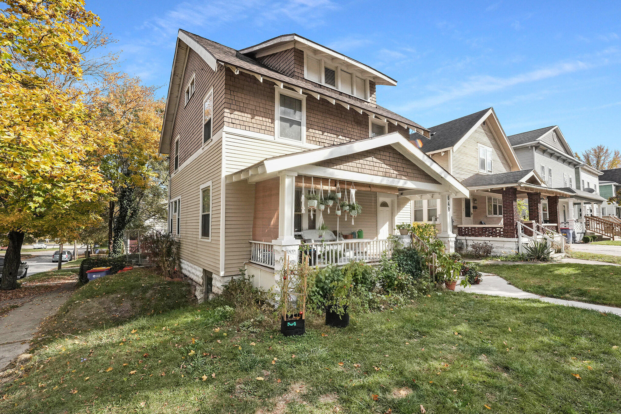 648 Lafayette Avenue NE Grand Rapids MI 49503